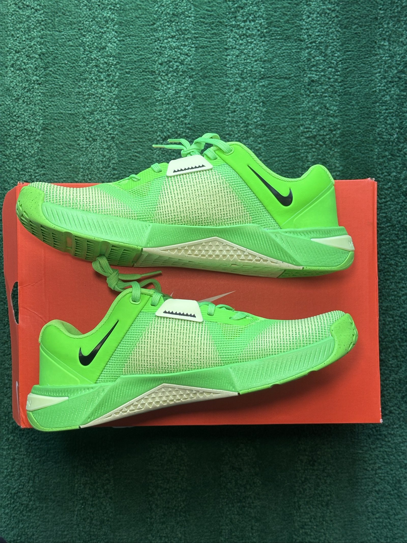 UK 8 Nike Metcon 10 | Green Strike Lime HJ1875-301 image 2