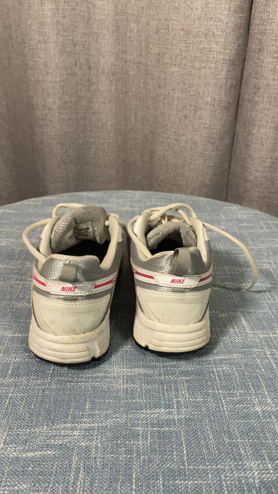 Nike Dart 9 GS Youth 5.5Y White Silver Pink Running Sneakers image 3