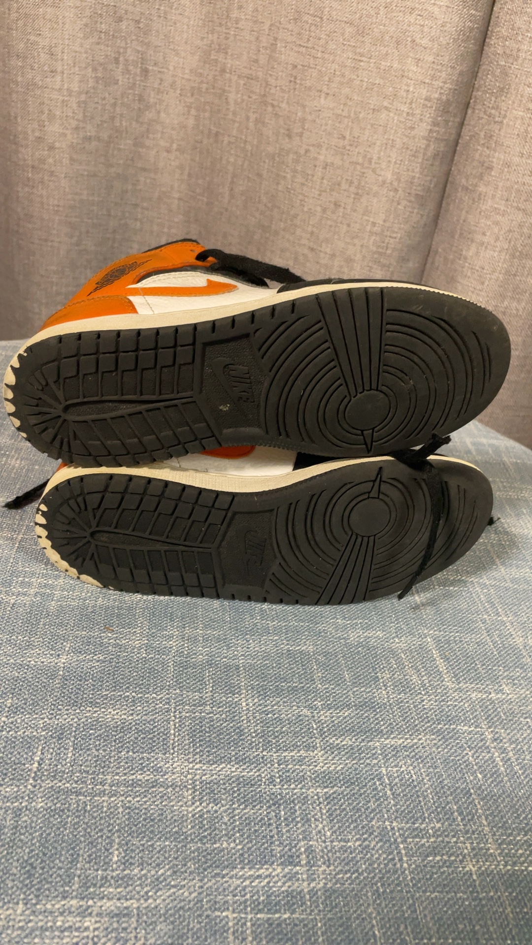 Air Jordan 1 Mid Shattered Backboard GS 4.5Y Orange Black White image 10