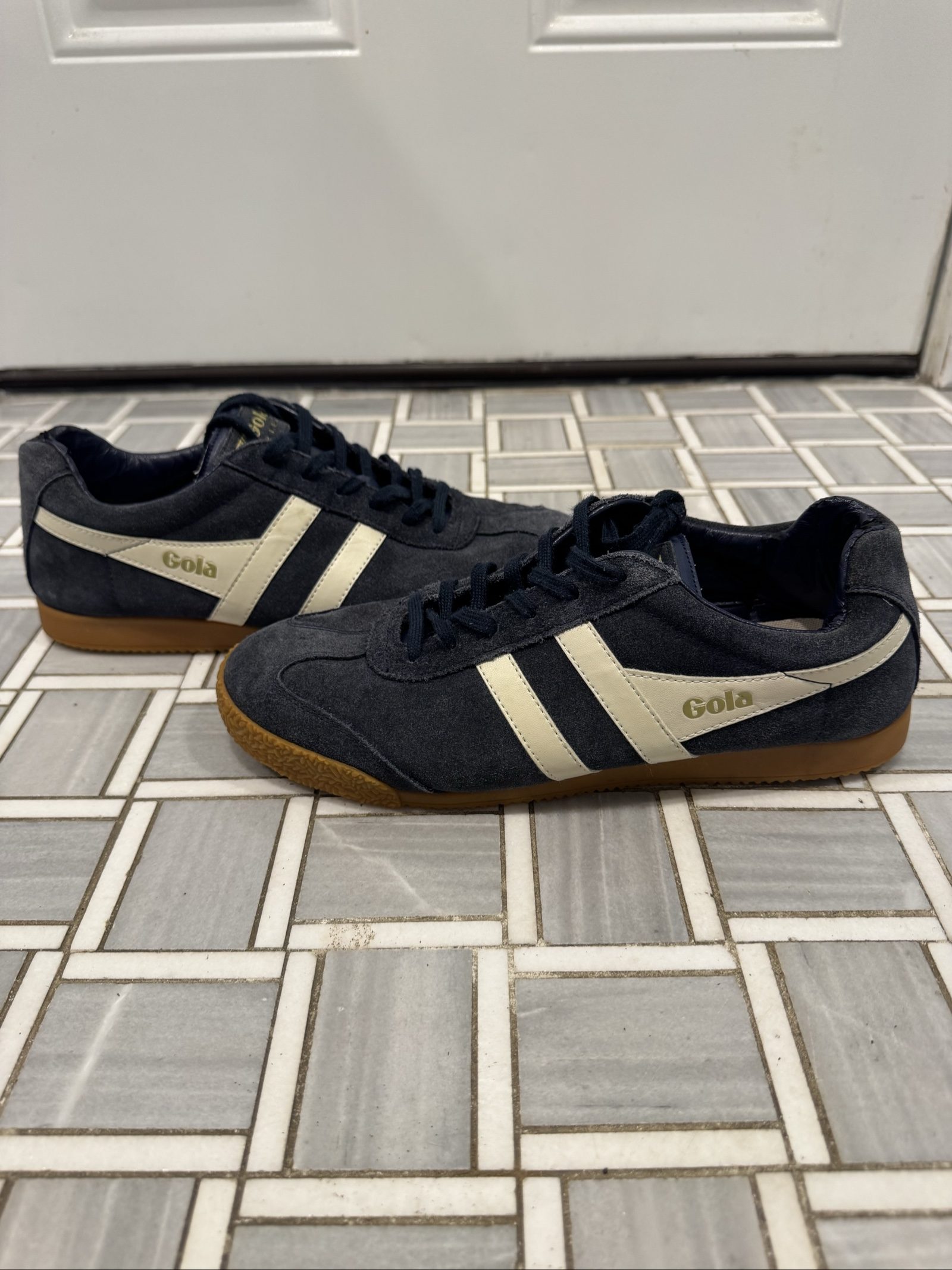 Men’s Gola Harrier Suede Retro Sneakers – Navy Cream Gum Sole – 10 image 2
