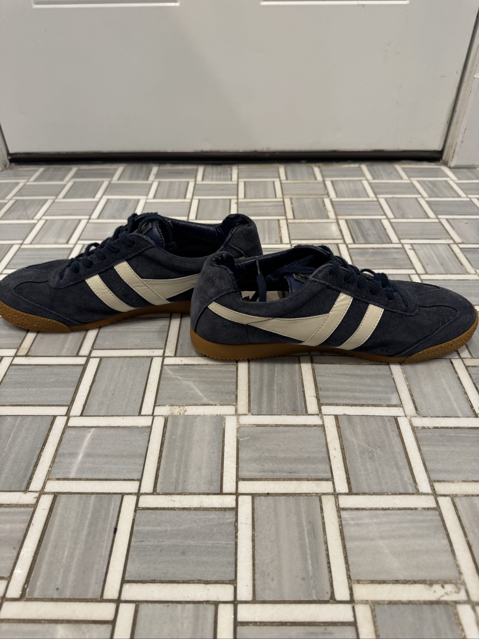 Men’s Gola Harrier Suede Retro Sneakers – Navy Cream Gum Sole – 10 image 3