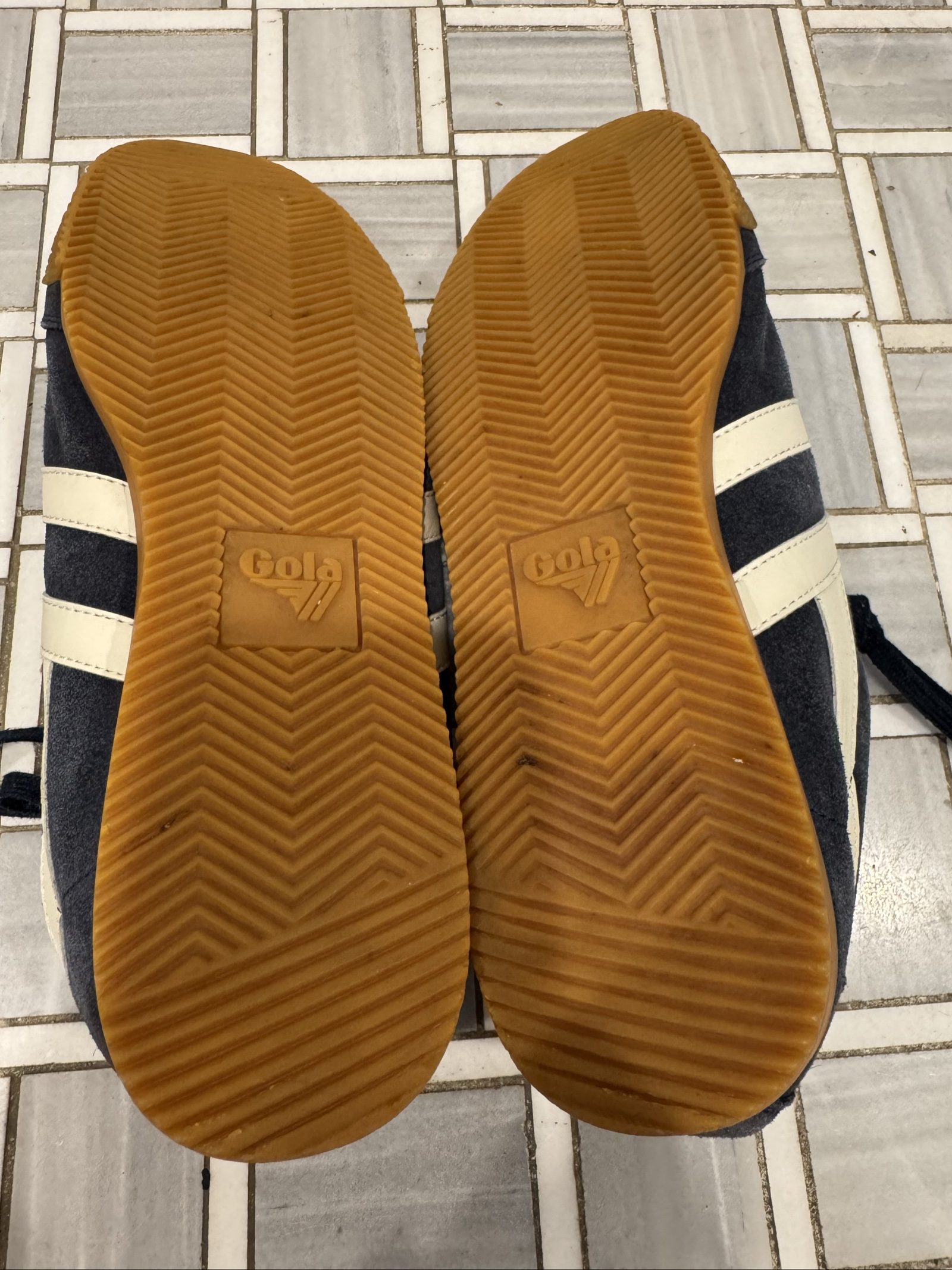 Men’s Gola Harrier Suede Retro Sneakers – Navy Cream Gum Sole – 10 image 7