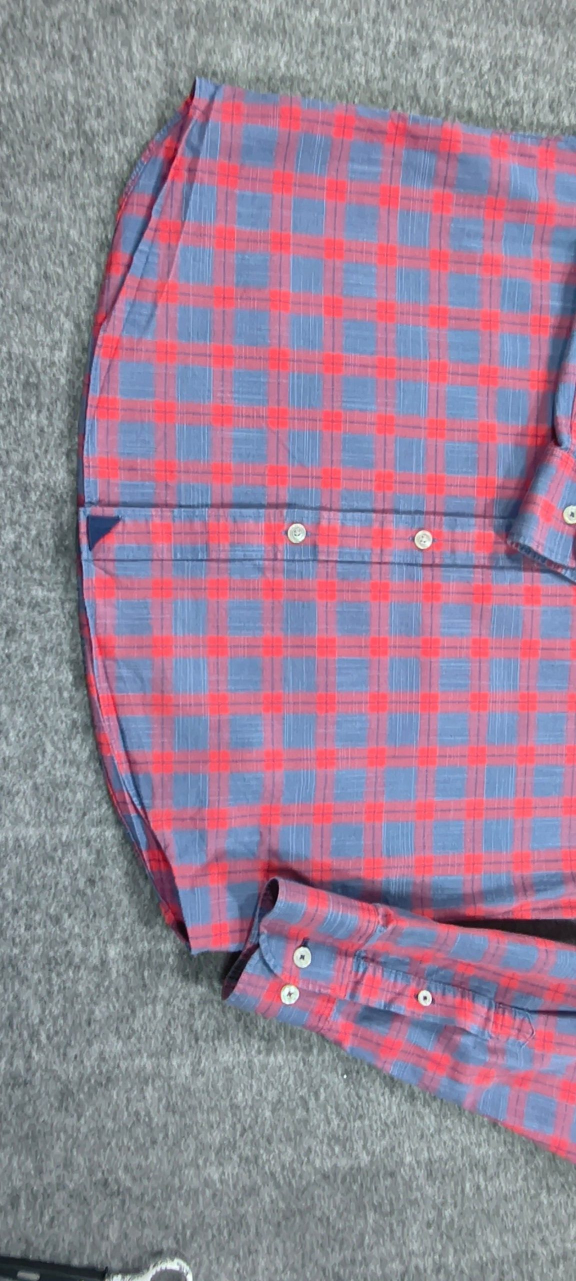 UNTUCKit Men's Red & Blue Checkered Plaid Regular Fit Cotton Shirt Medium image 4