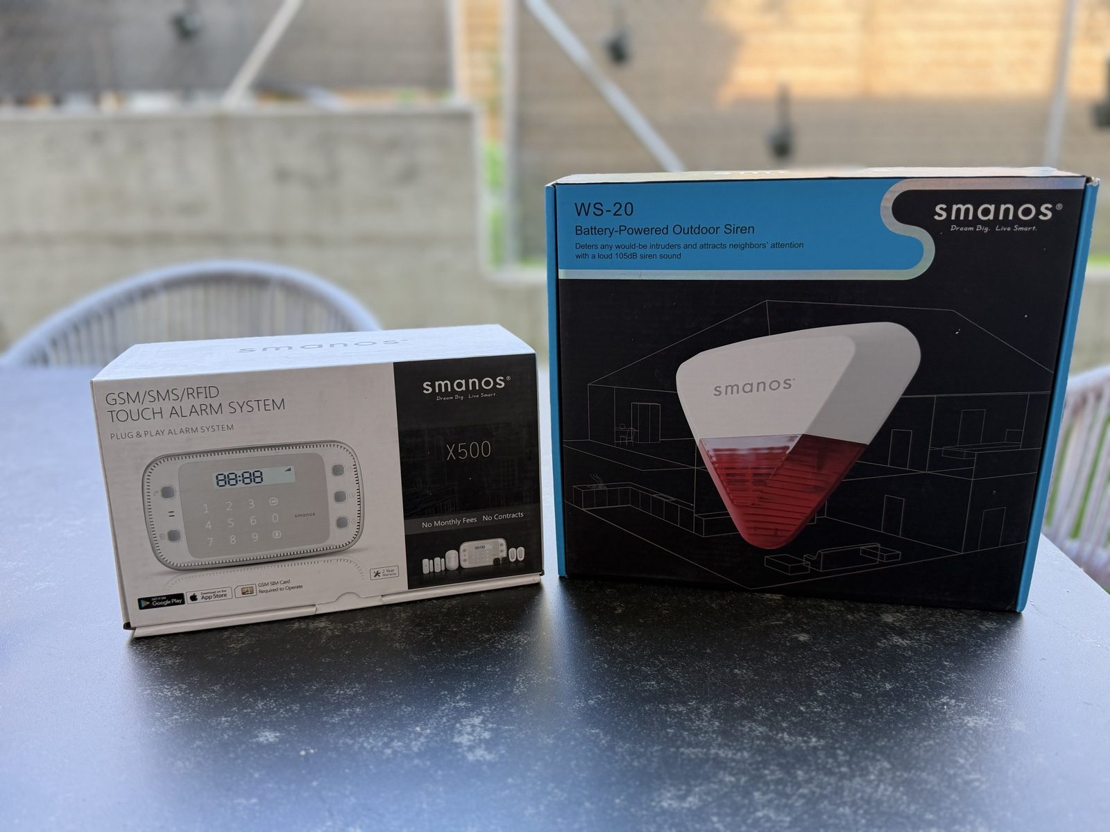 Smanos White & Red X500 Touch GSM Alarm System & WS-20 Outdoor Siren