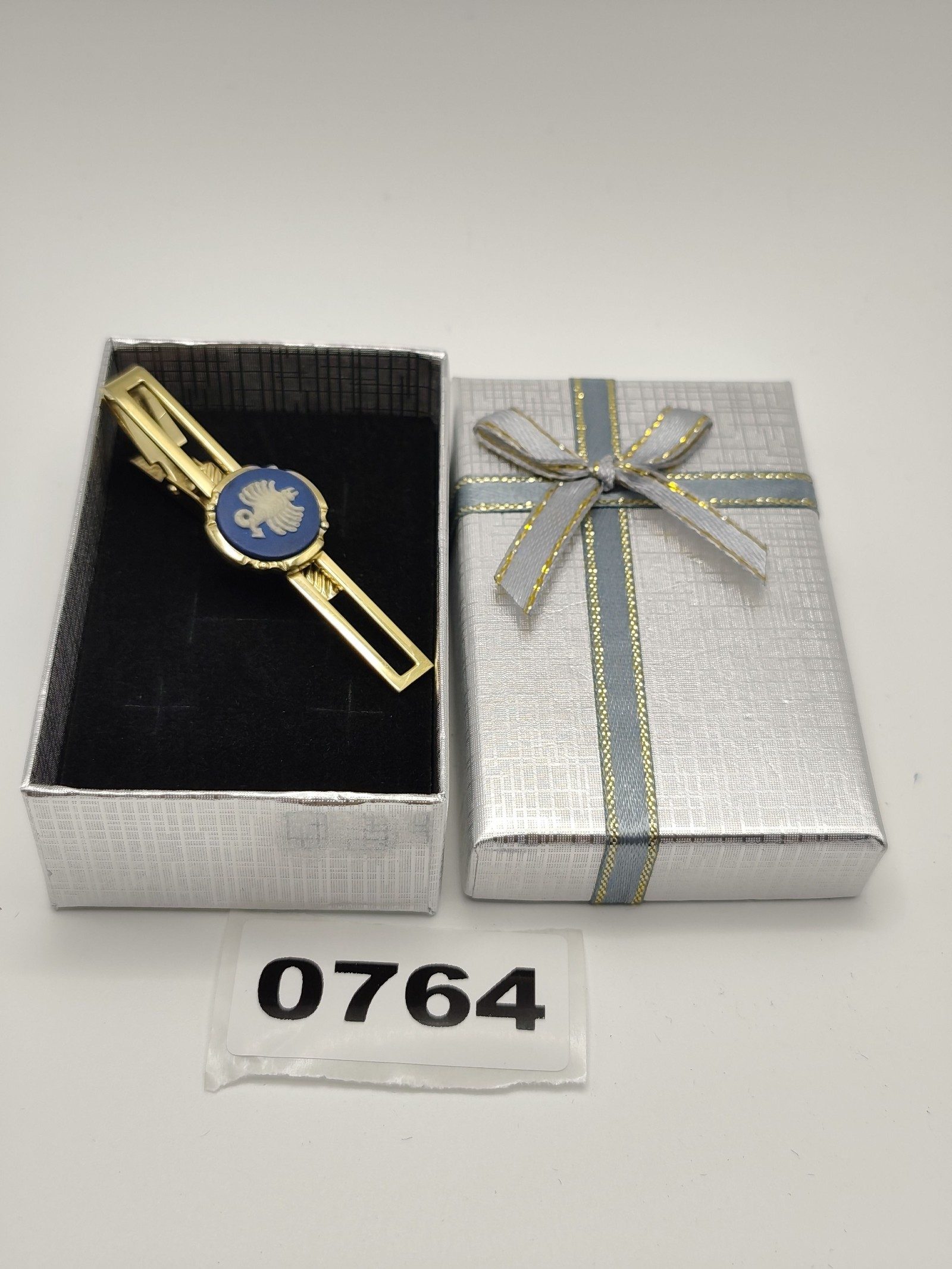 Wedgwood Gold Tone Blue Jasperware Tie Clip