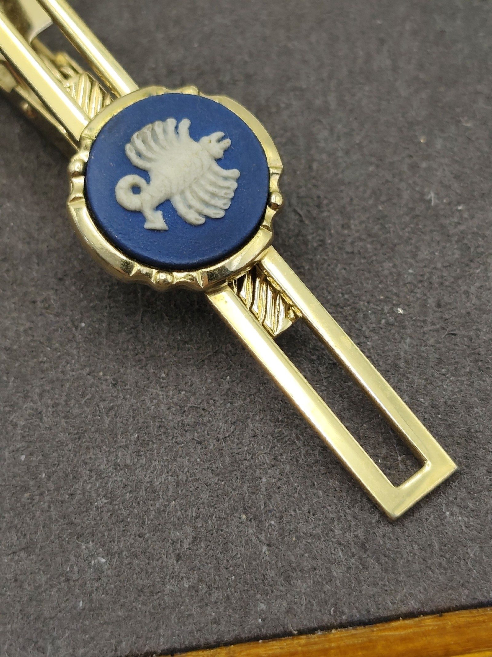 Wedgwood Gold Tone Blue Jasperware Tie Clip image 6