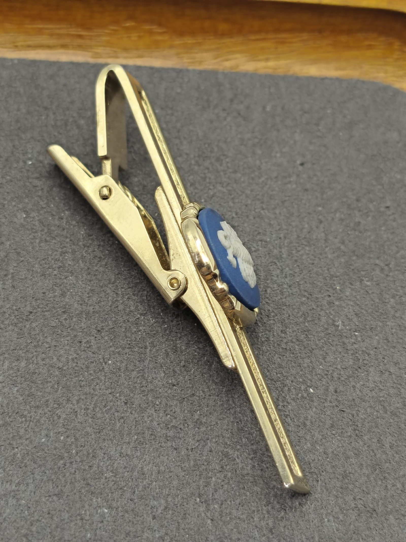 Wedgwood Gold Tone Blue Jasperware Tie Clip image 8