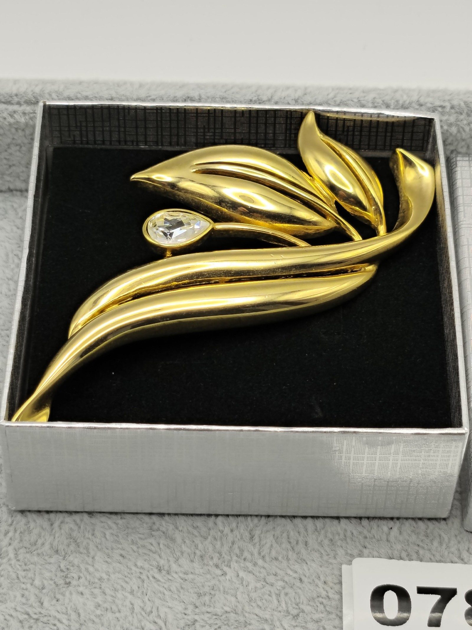 Gold Tone Clear Crystal Leaf Brooch Pin 5 in image 2