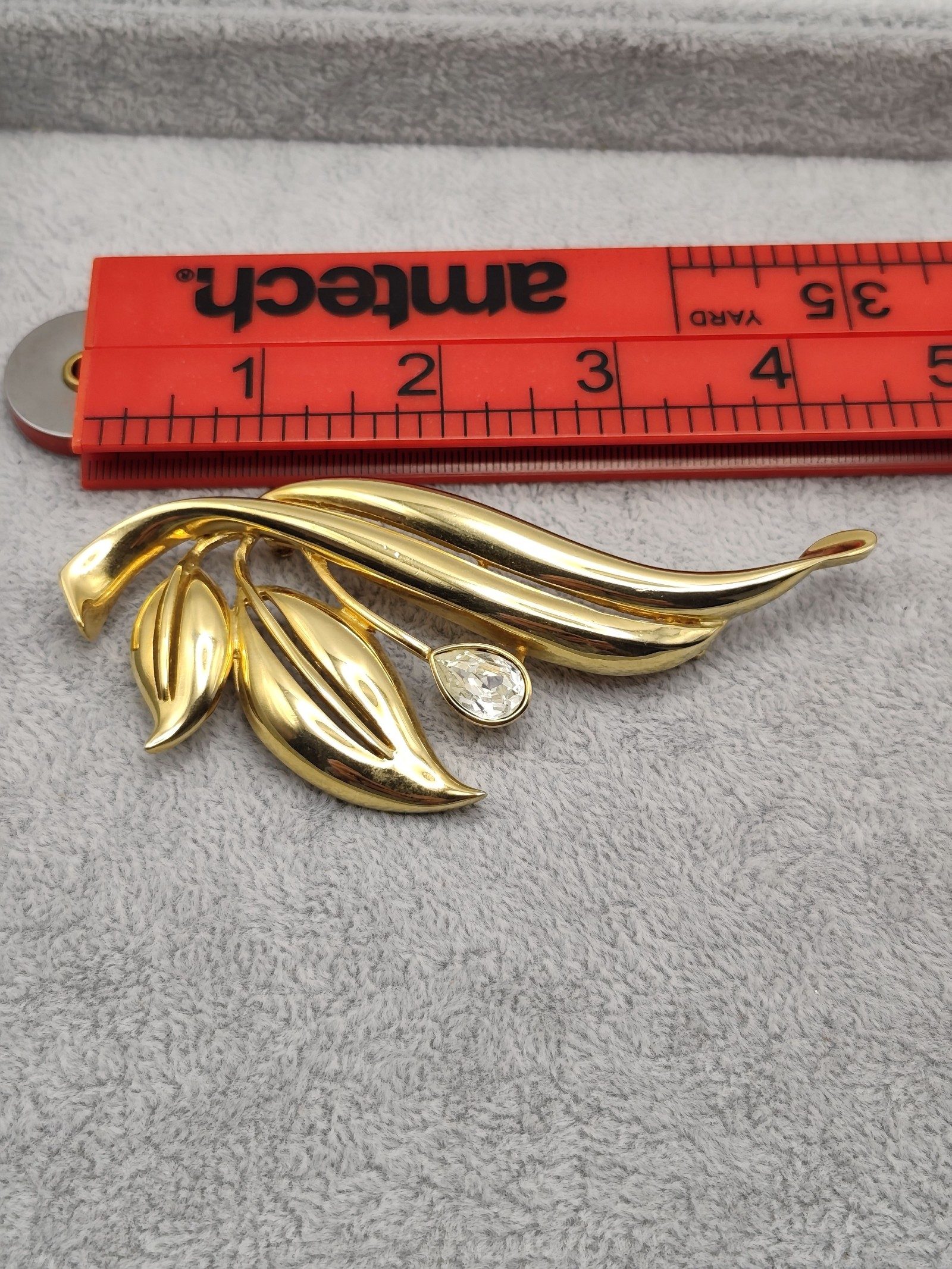 Gold Tone Clear Crystal Leaf Brooch Pin 5 in image 3