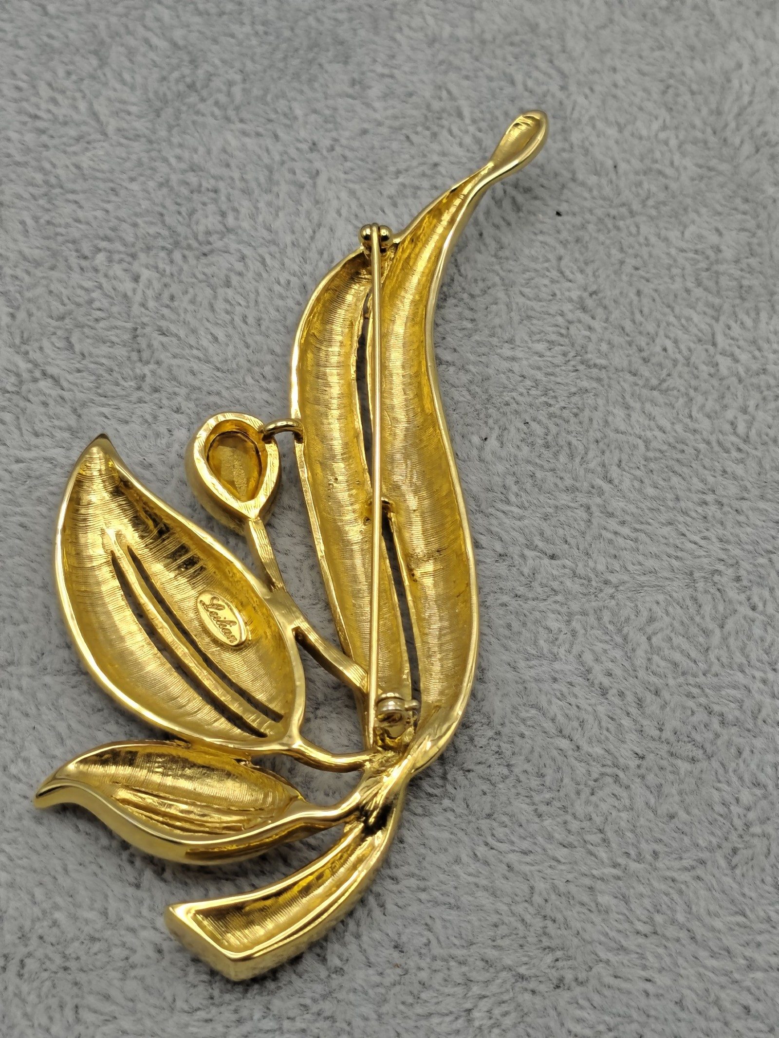 Gold Tone Clear Crystal Leaf Brooch Pin 5 in image 8