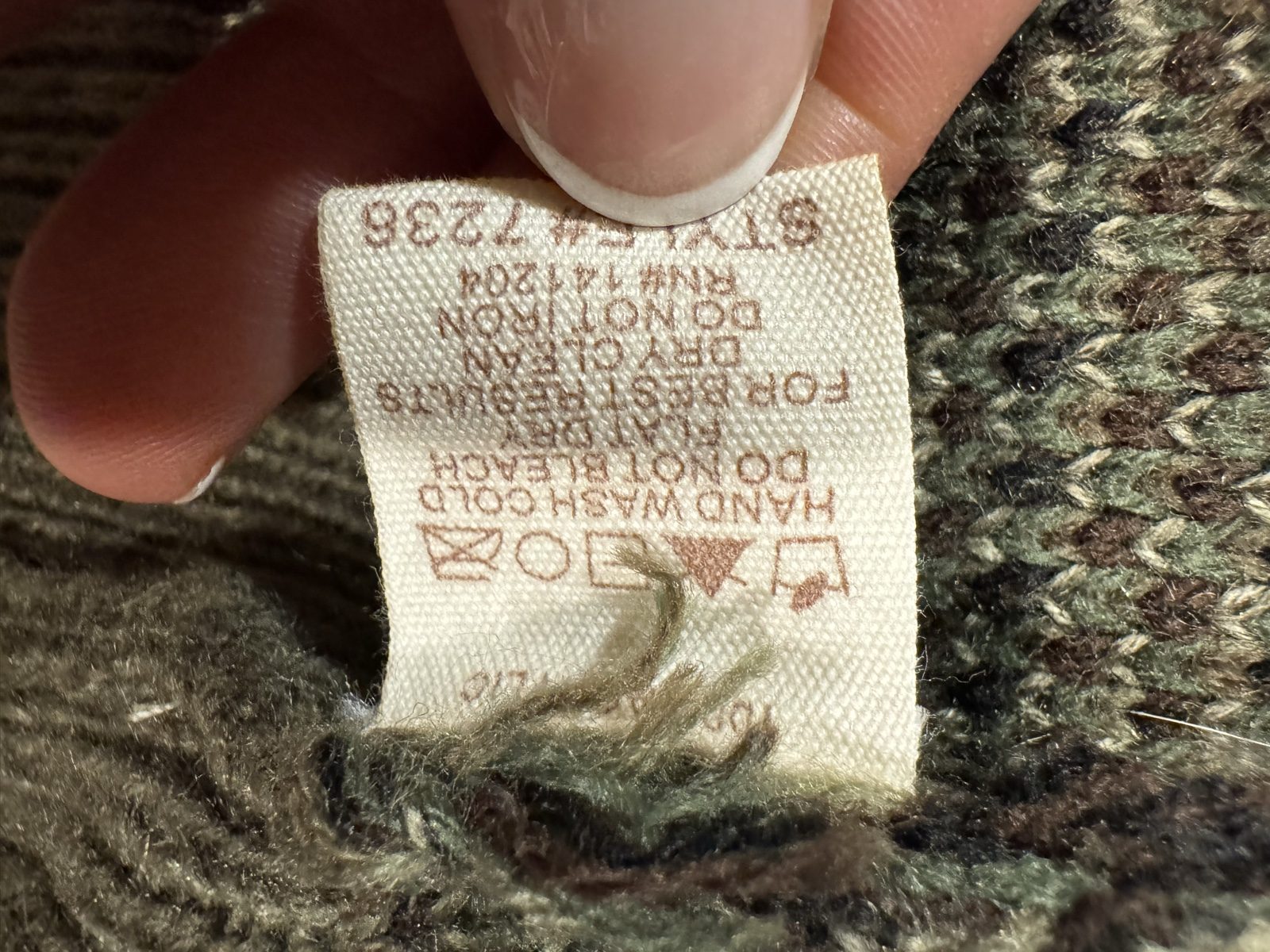 Women’s Hem & Thread Oversized Camo Open Front Cardigan – Green – Medium image 4