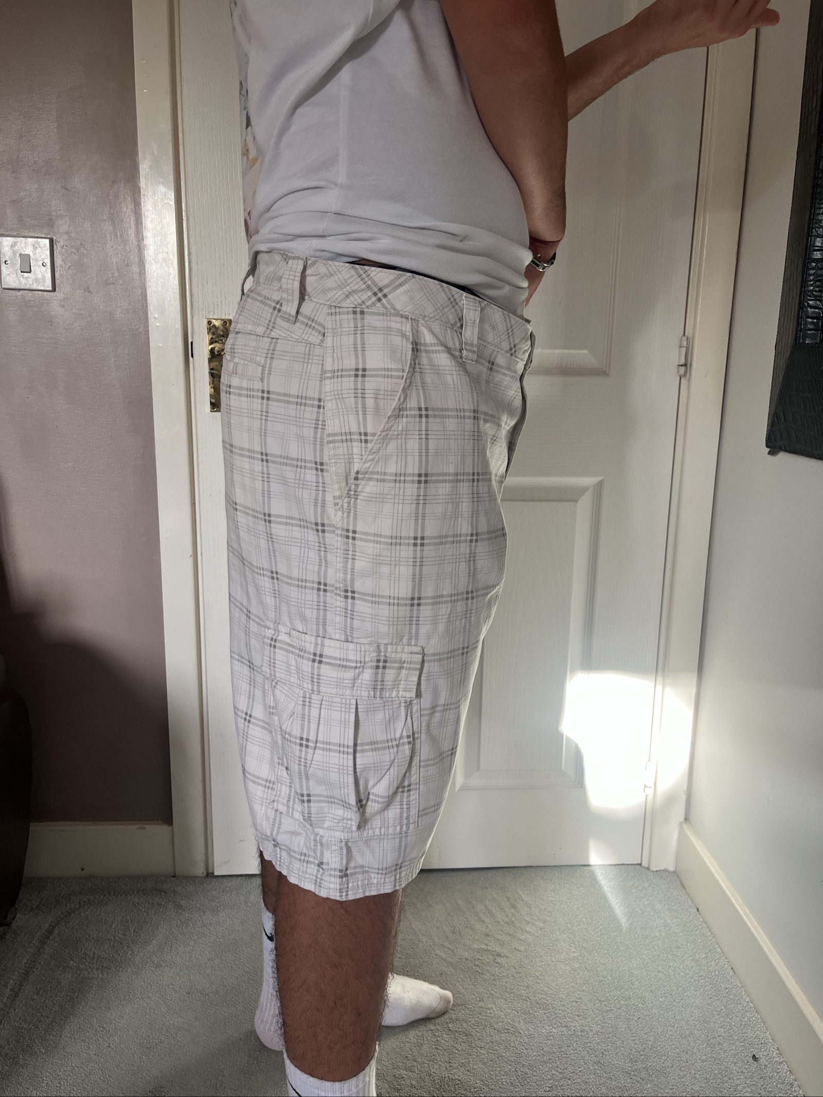 Wrangler White & Grey Checked Cargo Shorts W40 image 4