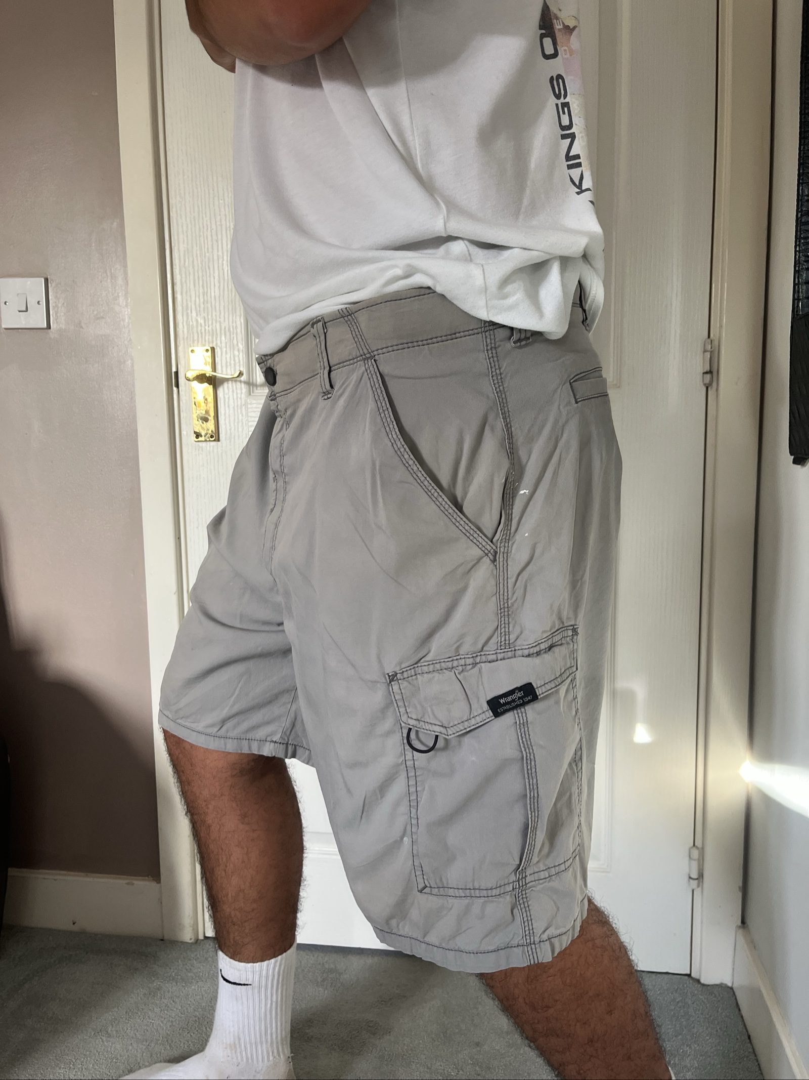 Wrangler Men's Grey Cargo Shorts Size 40 Pocket Detail