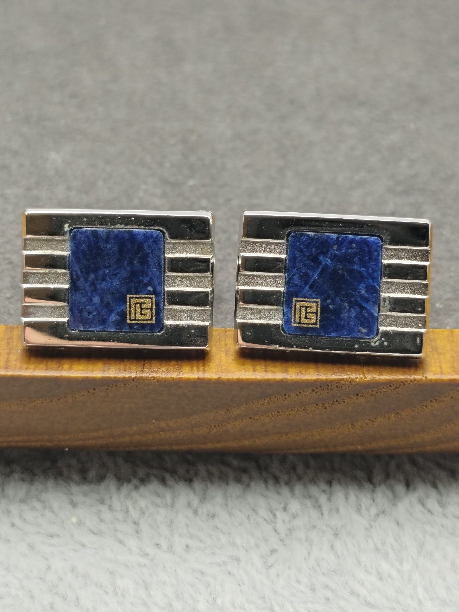 Pierre Balmain Silver & Blue Men's Cufflinks with Original Box image 4