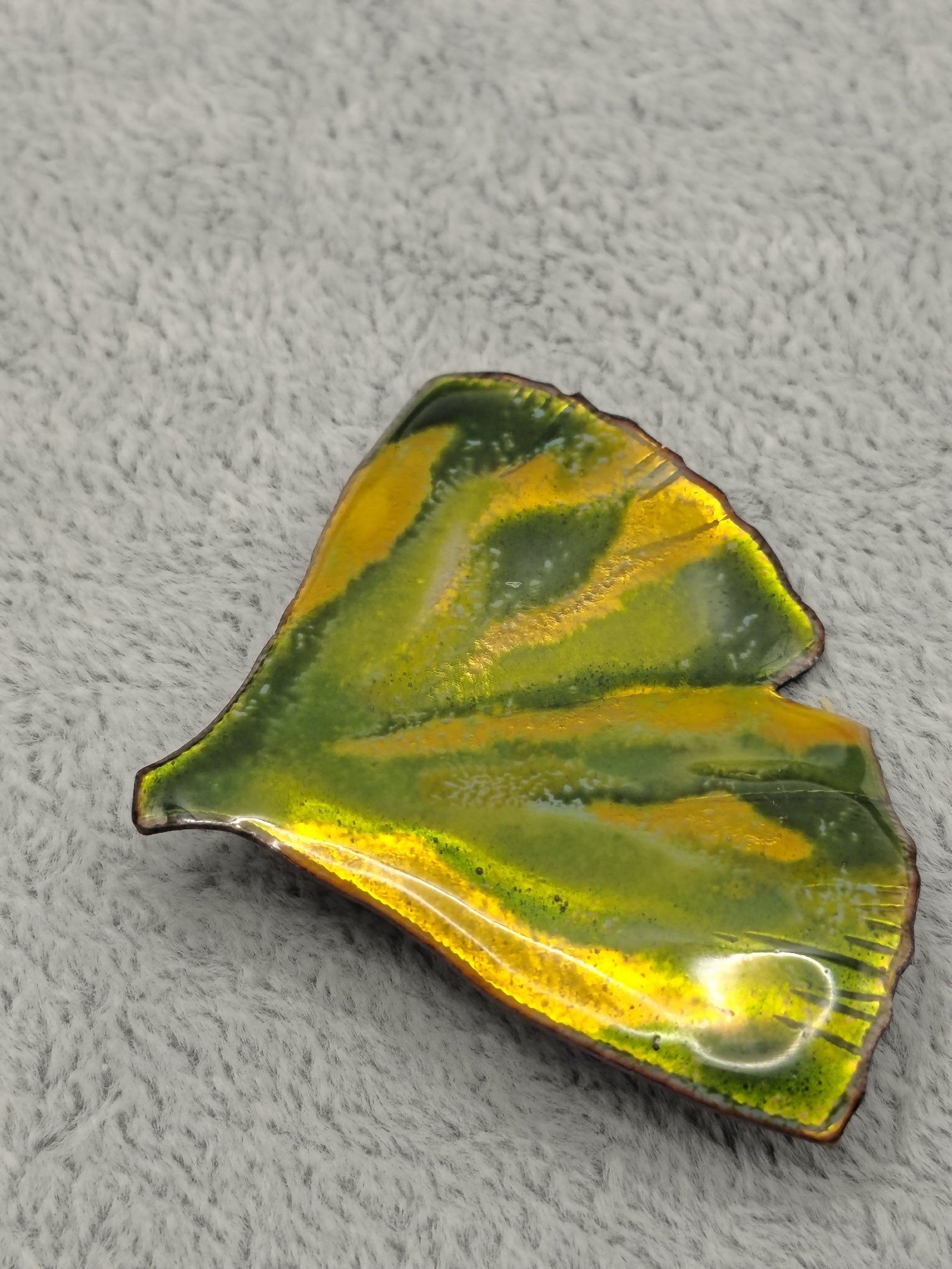 Vintage Green & Yellow Enamel Leaf Brooch Pin image 5