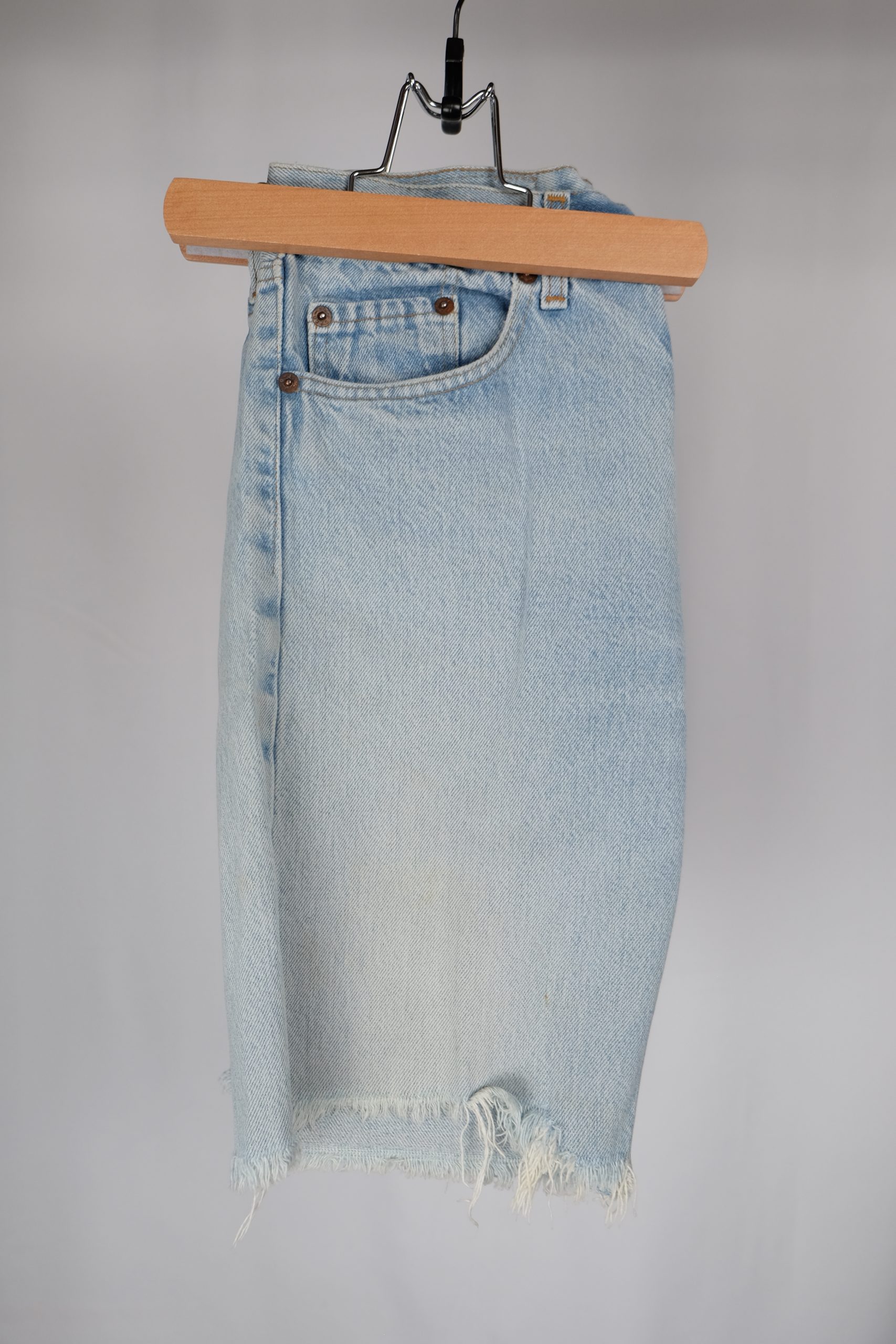 Pantaloncino Corto Jeans • Levi's • Donna • Azzurro Chiaro Slavato image 2
