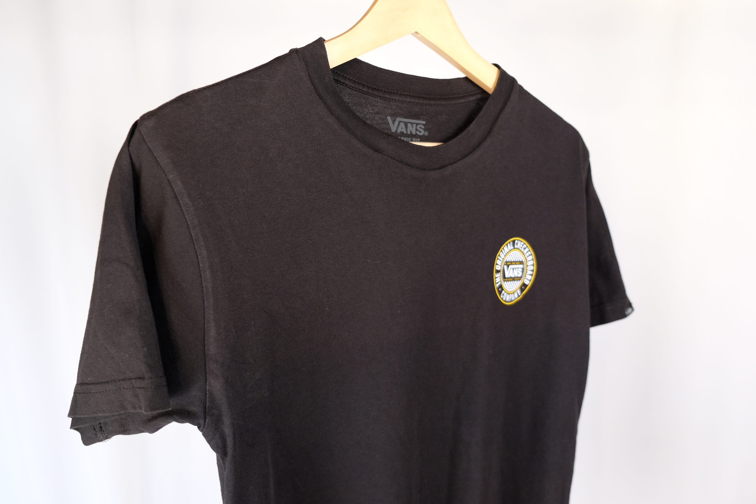 T-shirt image 3
