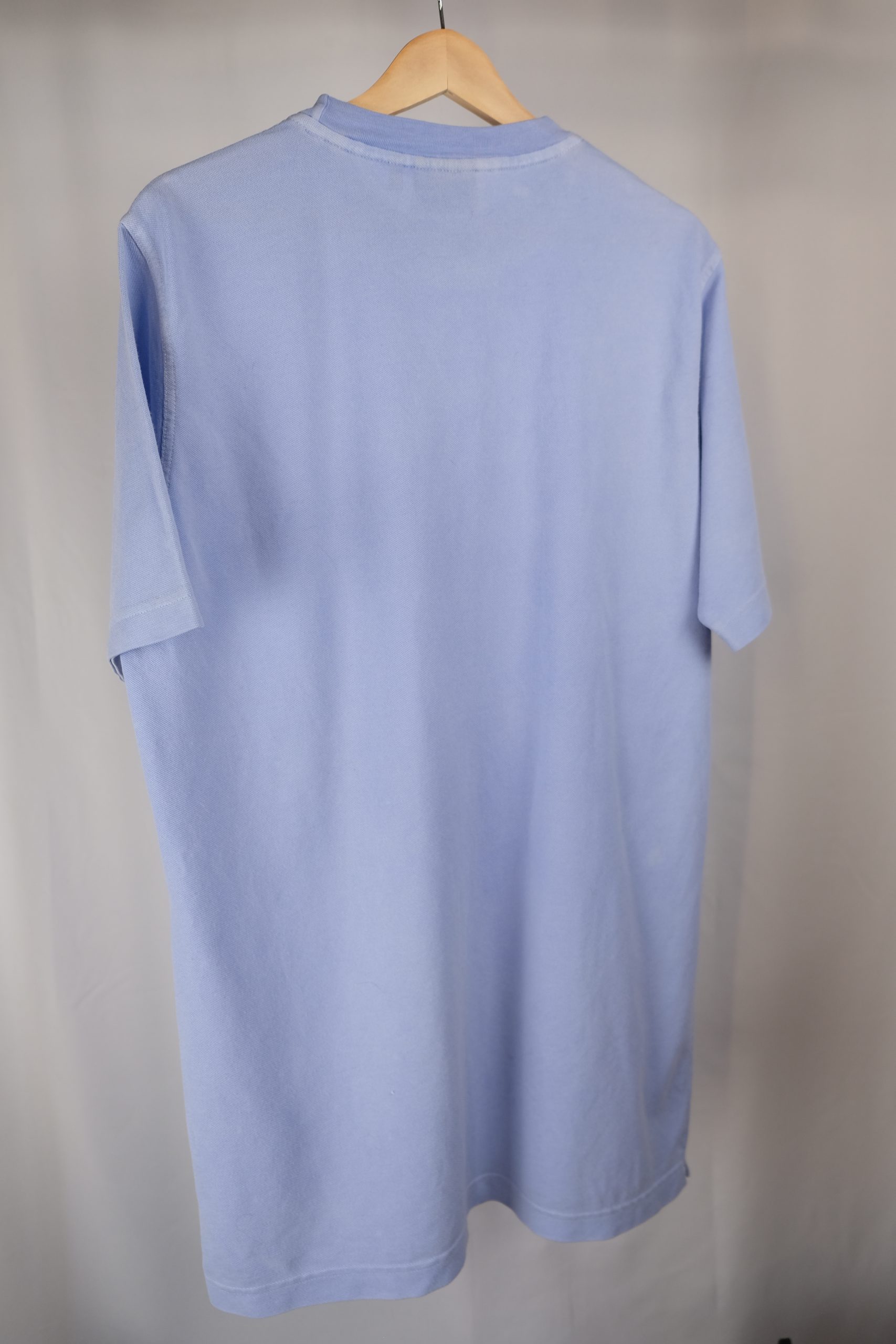 T-shirt image 5