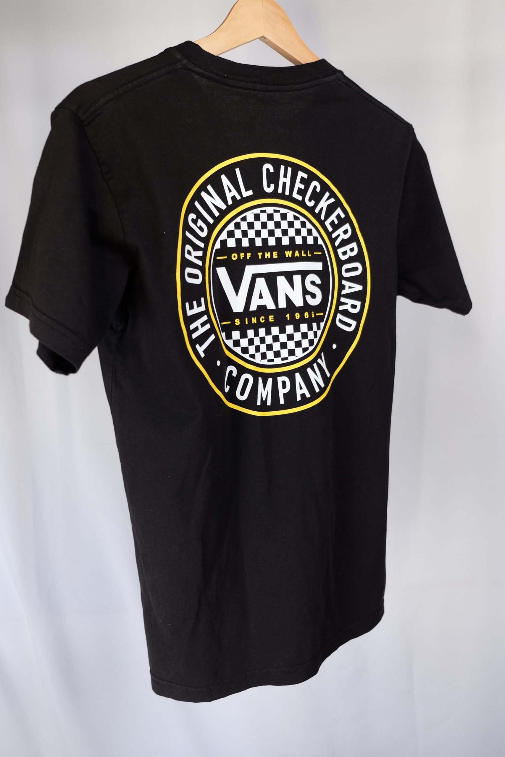T-shirt image 5