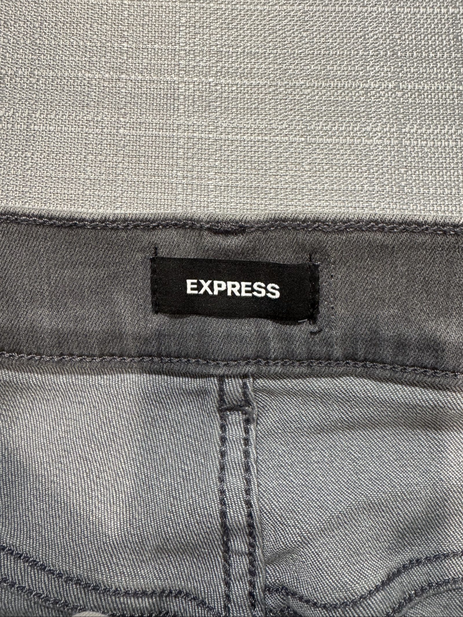 Women’s Express Gray Wash Straight Leg Jeans – 6 Regular image 5