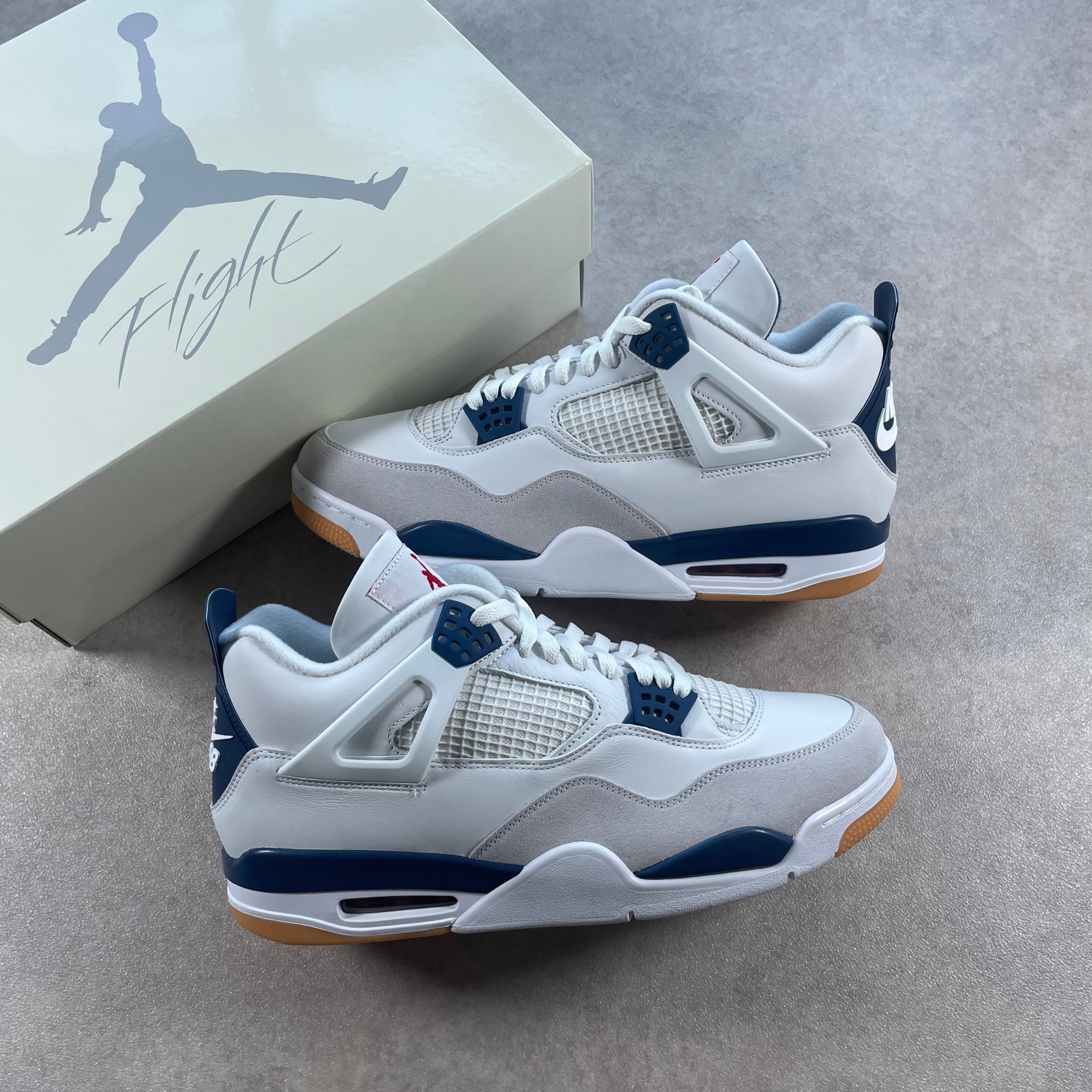 Nike SB x Air Jordan 4 Retro SP "Summit White, Navy" (UK12)