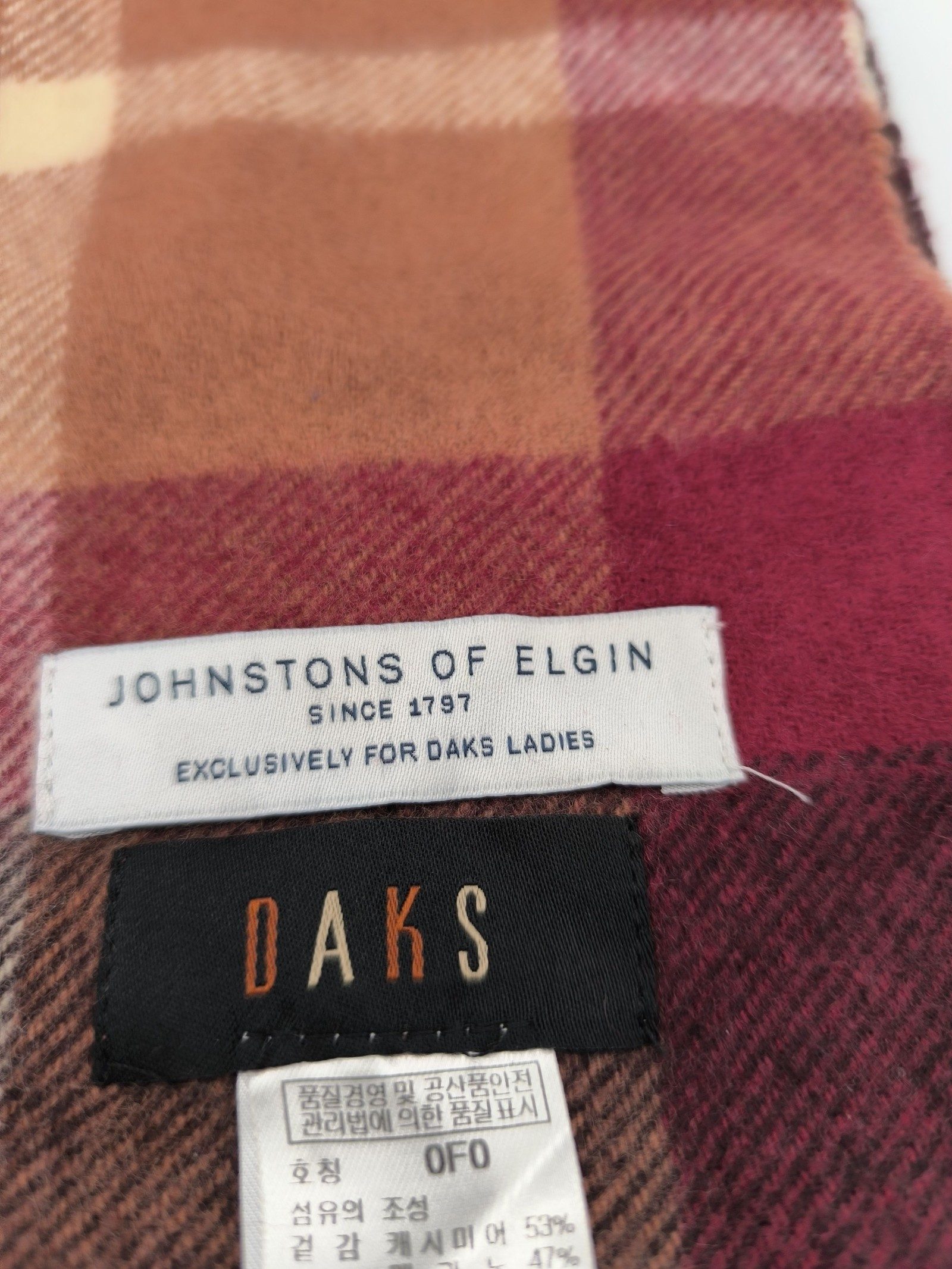 DAKS Women's Multi Colour Cashmere & Merino Wool Scarf image 3