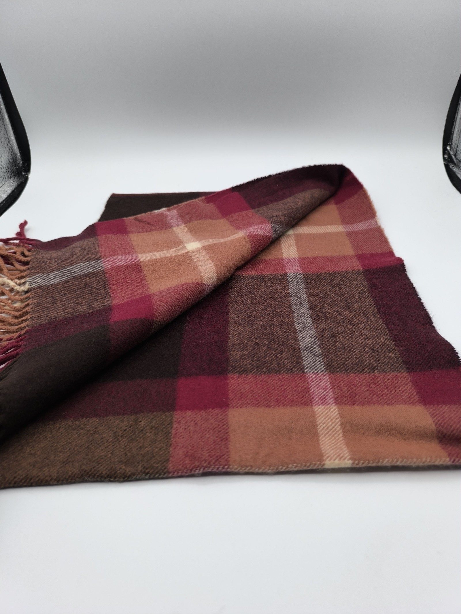 DAKS Women's Multi Colour Cashmere & Merino Wool Scarf image 5