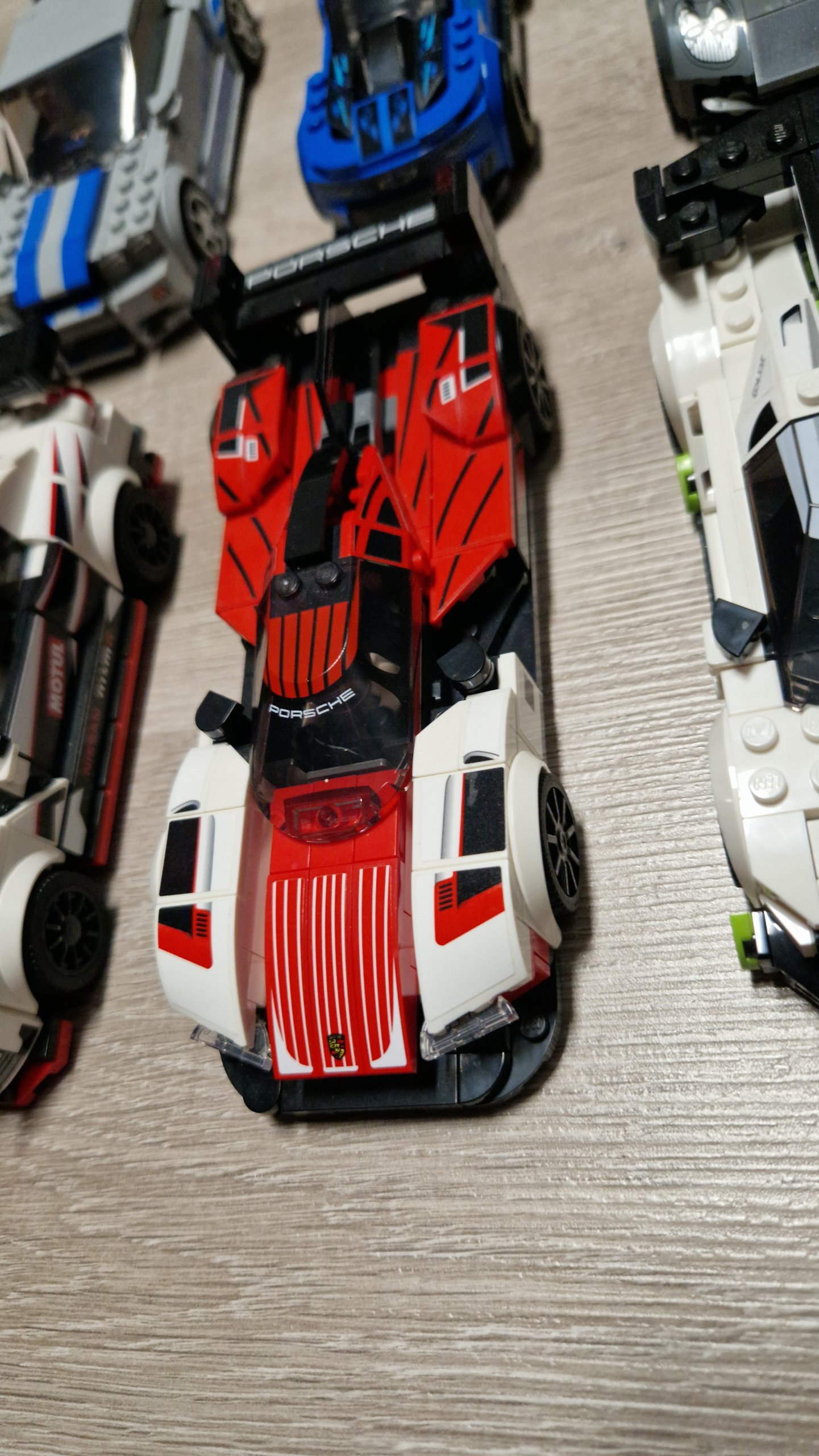 LEGO Speed Champions 76916 Porsche 963 image 2
