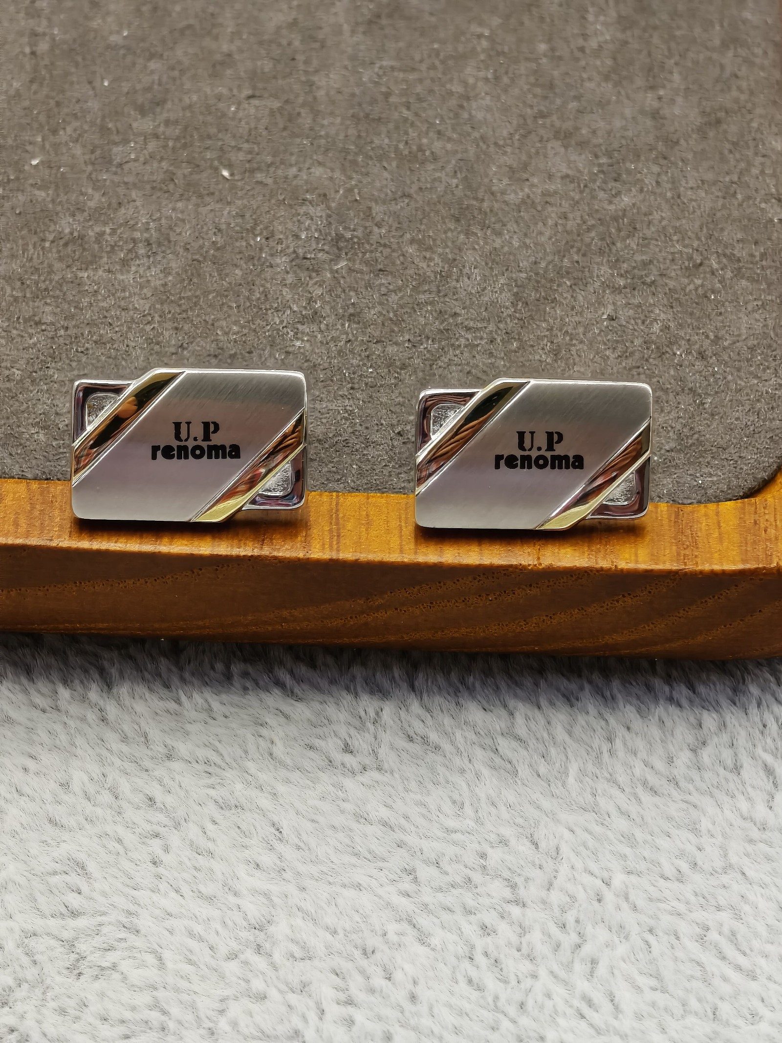 U.P Renoma Silver & Gold Men's Cufflinks Set image 3