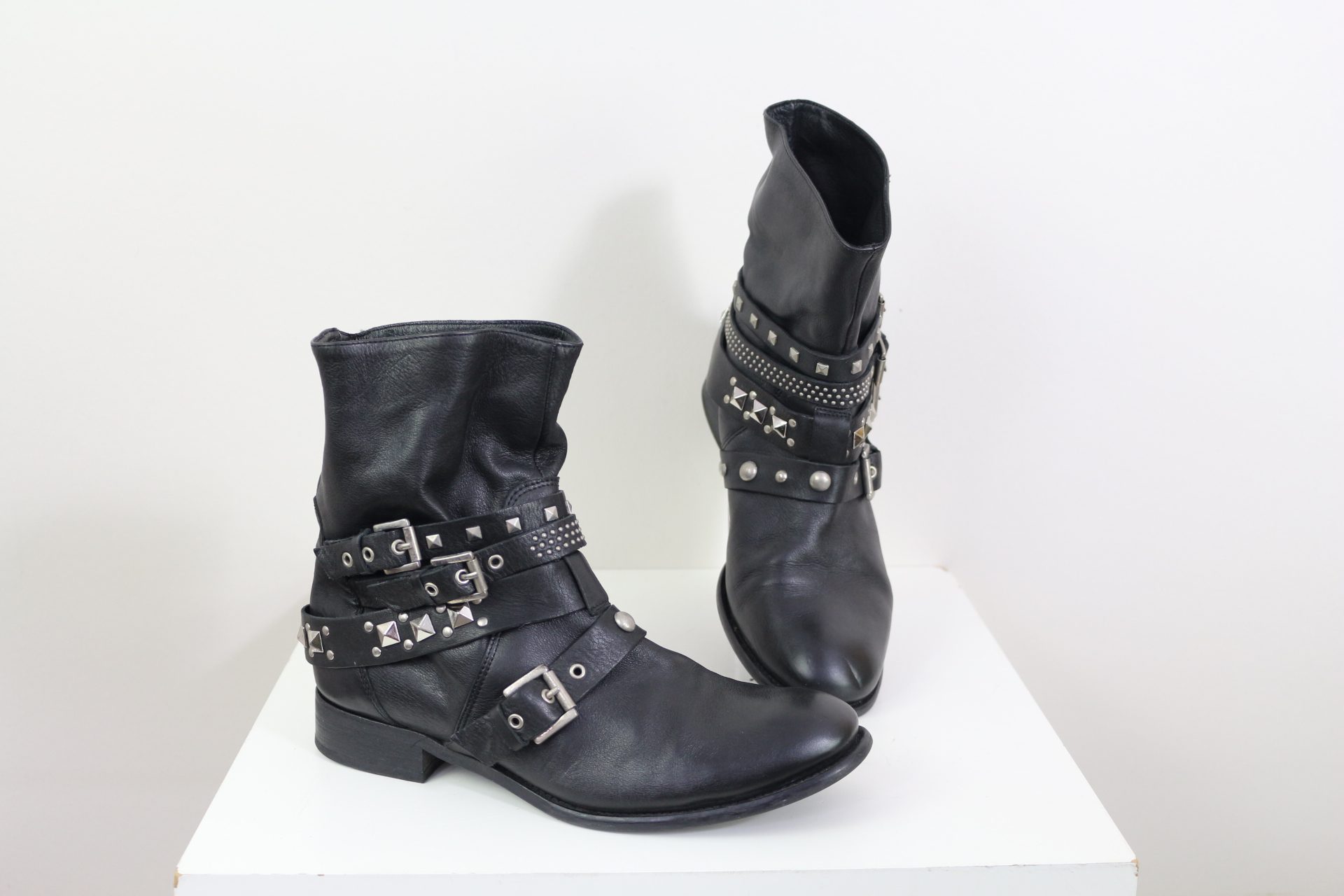 Bottes cuir cloutées Cosmoparis femme noir taille 39 style biker