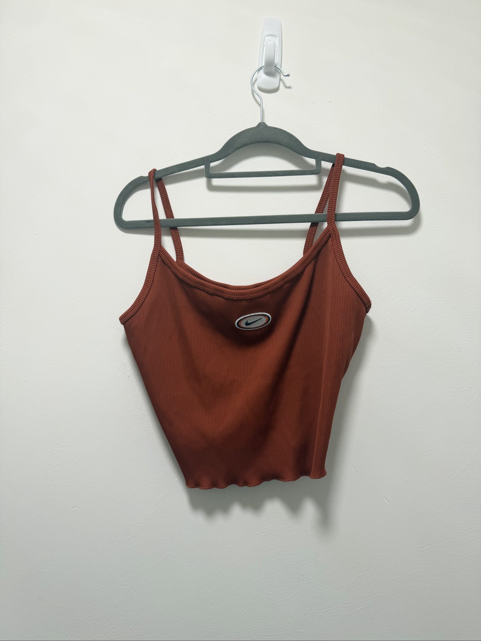 Nike Women's Rust Ribbed Crop Cami Small