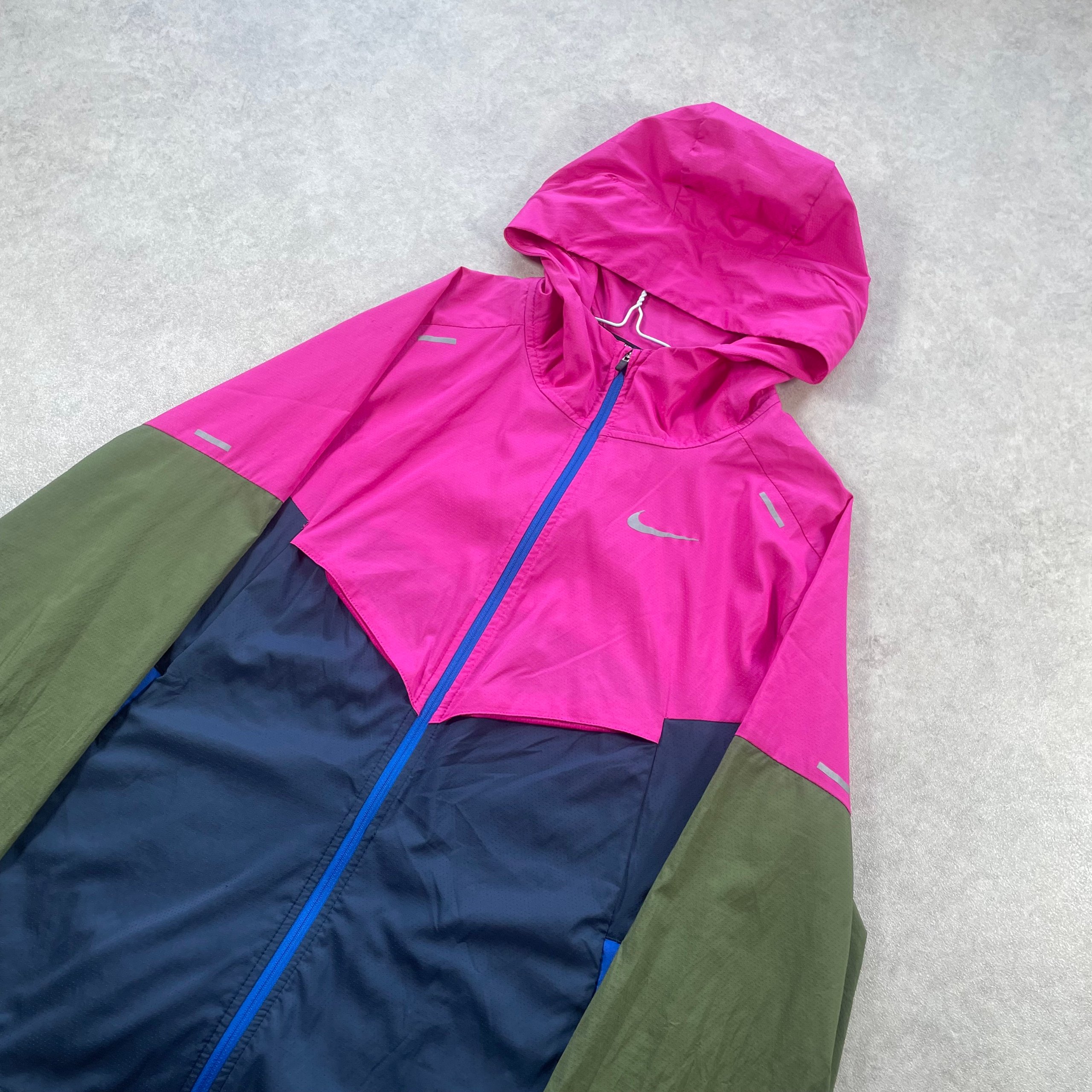Nike Packable Windbreaker "Pink,Navy,Khaki Green" (Mens Size Small) image 3