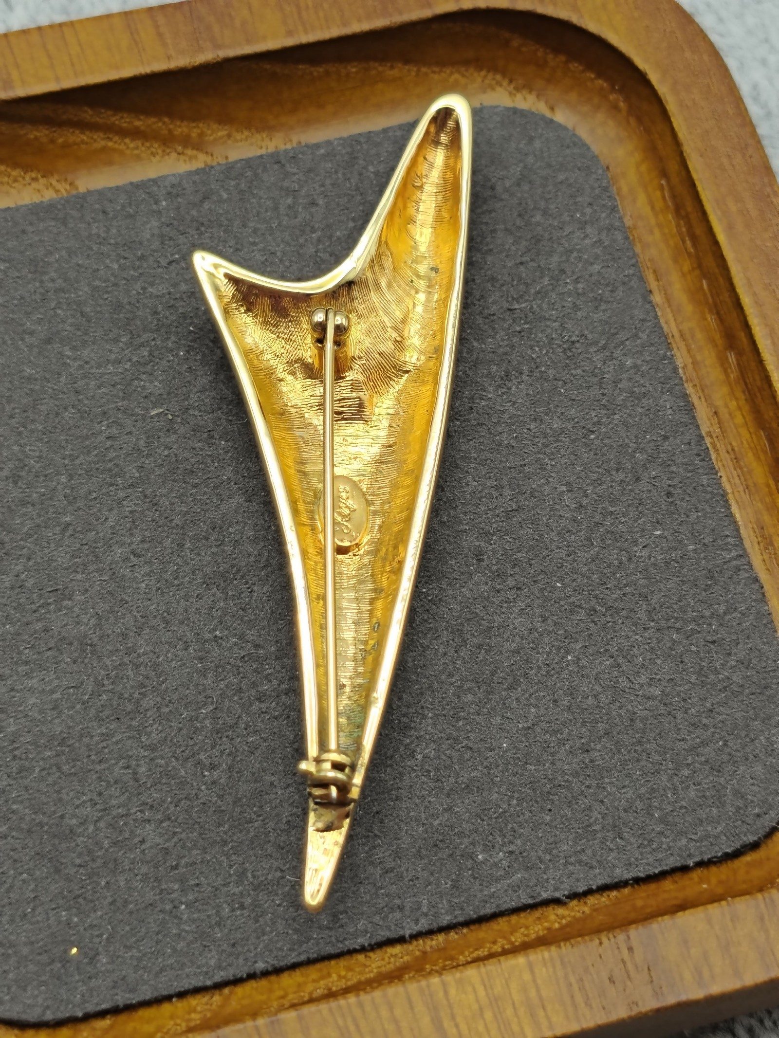 Gold Tone Clear Crystal Brooch Pin image 7