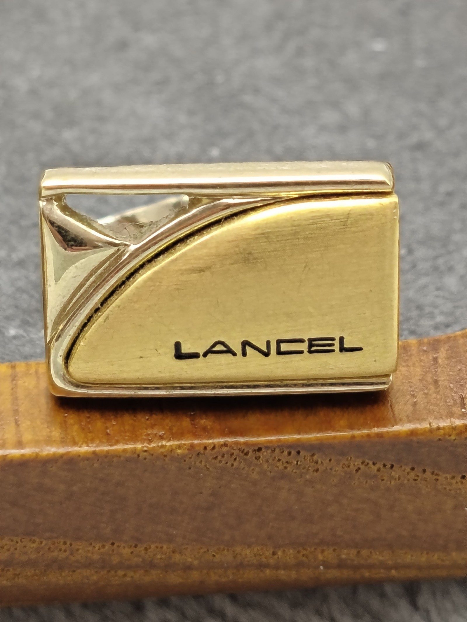 Lancel Gold Tone Men’s Cufflinks Rectangular Set image 4