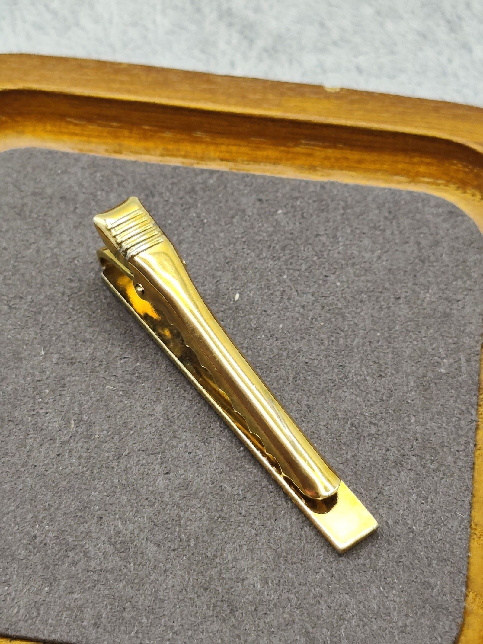 Dior Gold Tone Tie Clip image 8