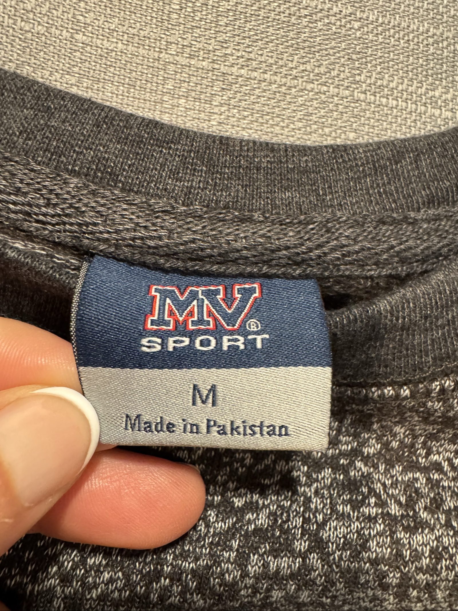 Women's NWT MV Sport Marled Crewneck Sweatshirt – Black Gray – Medium image 4