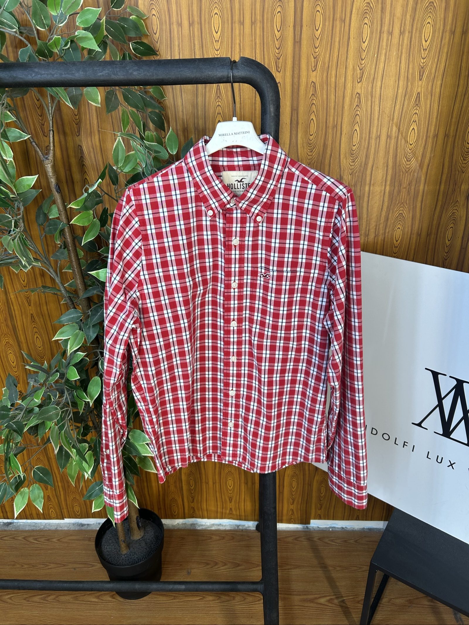 Hollister Men's Red & White Checked Shirt Medium image 9