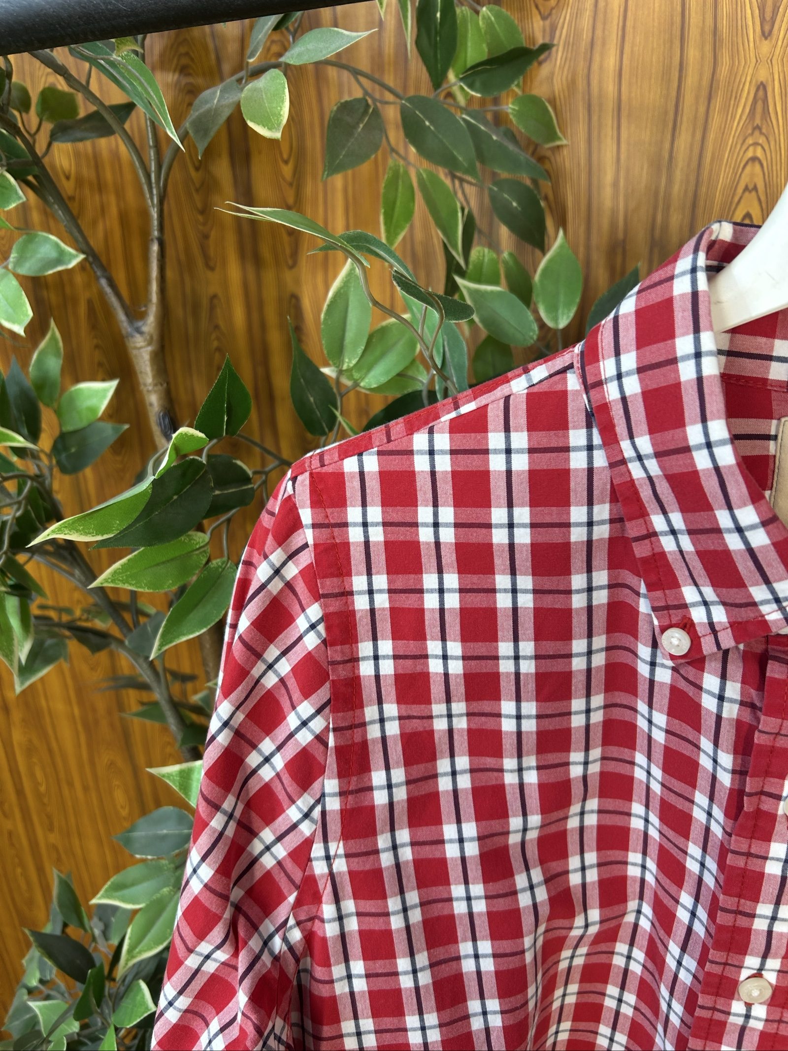 Hollister Men's Red & White Checked Shirt Medium image 4