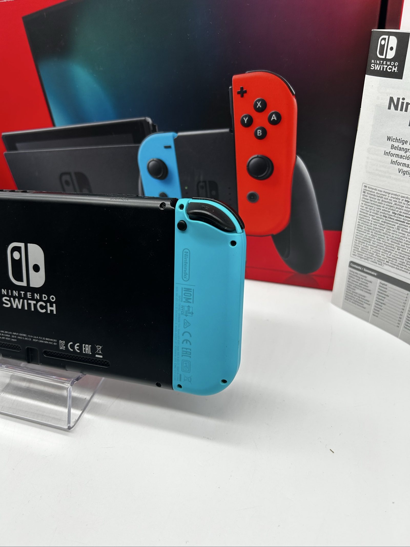 Nintendo Switch V2 Blu/Rossa + Scatola + SD 32GB – Eccellenti Condizioni image 10