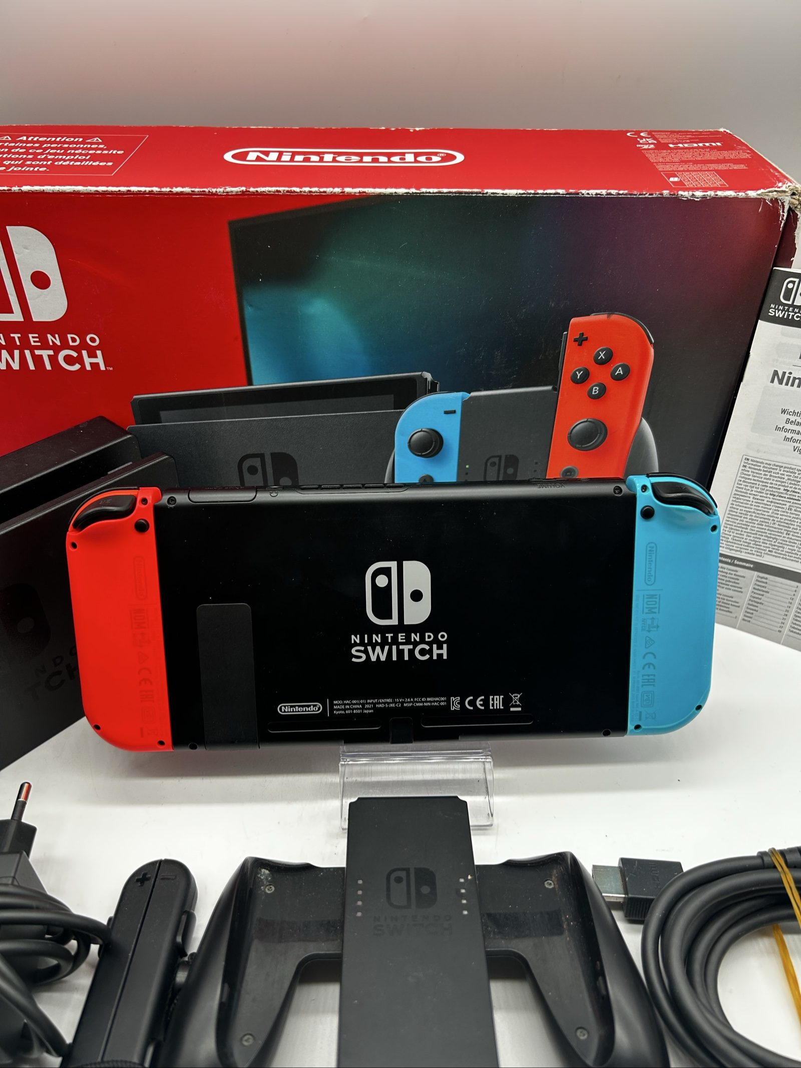 Nintendo Switch V2 Blu/Rossa + Scatola + Accessori Originali – Ottime Condizioni image 6