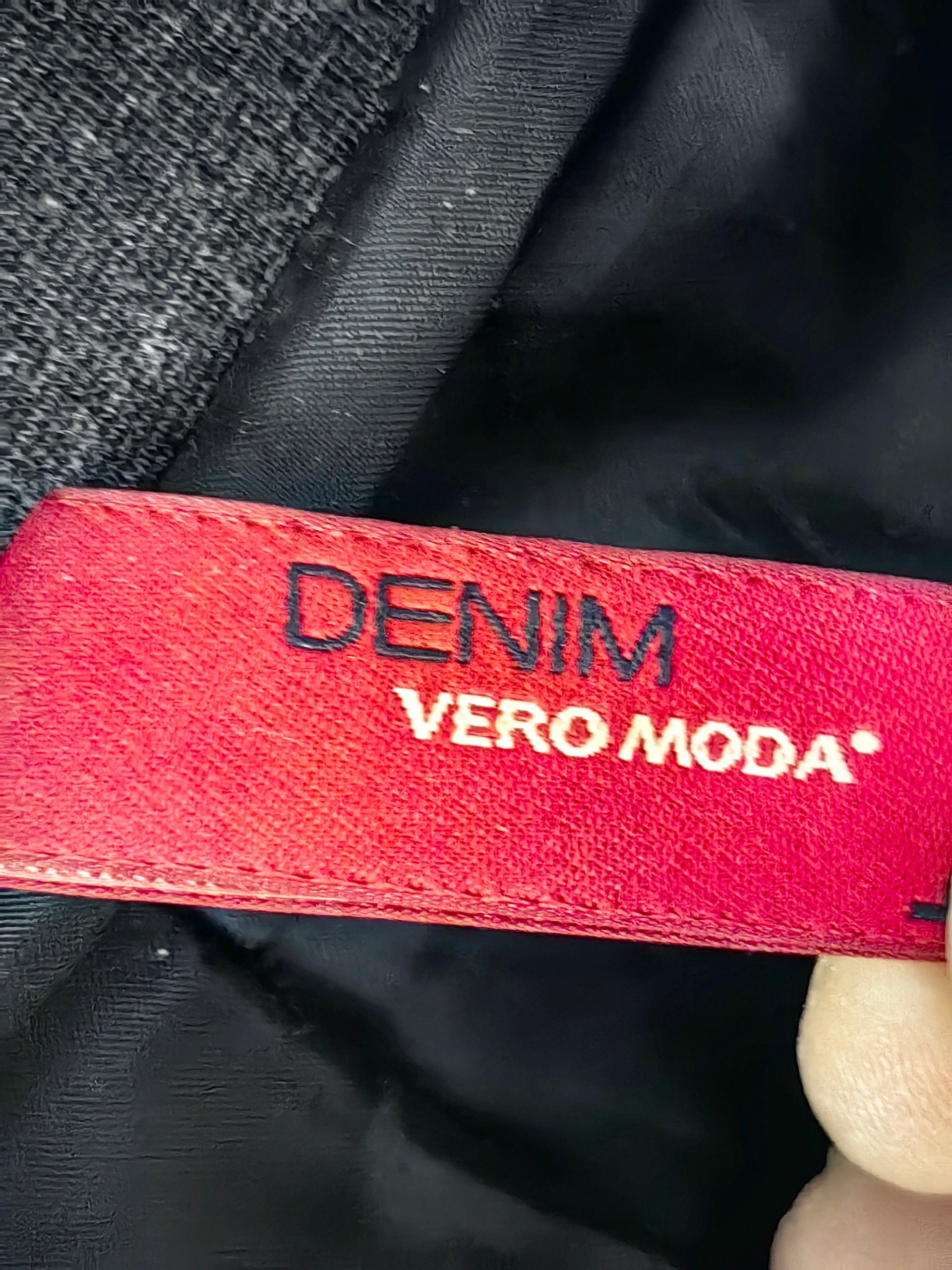 Stilīga Vero Moda biker tipa jaka (tumši pelēkā / mellierētā tonī) image 2