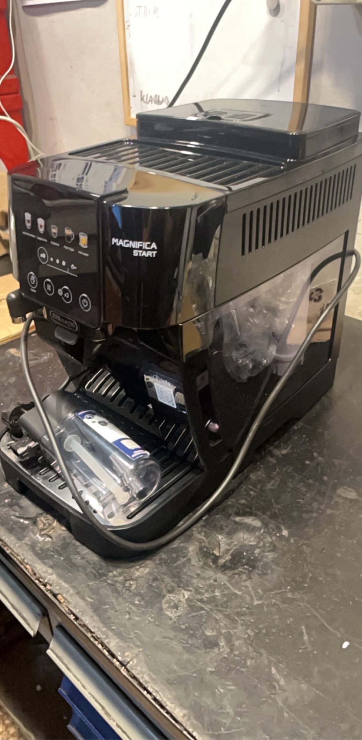 DeLonghi Macchina da Caffè Automatica Nera Magnifica Start image 2