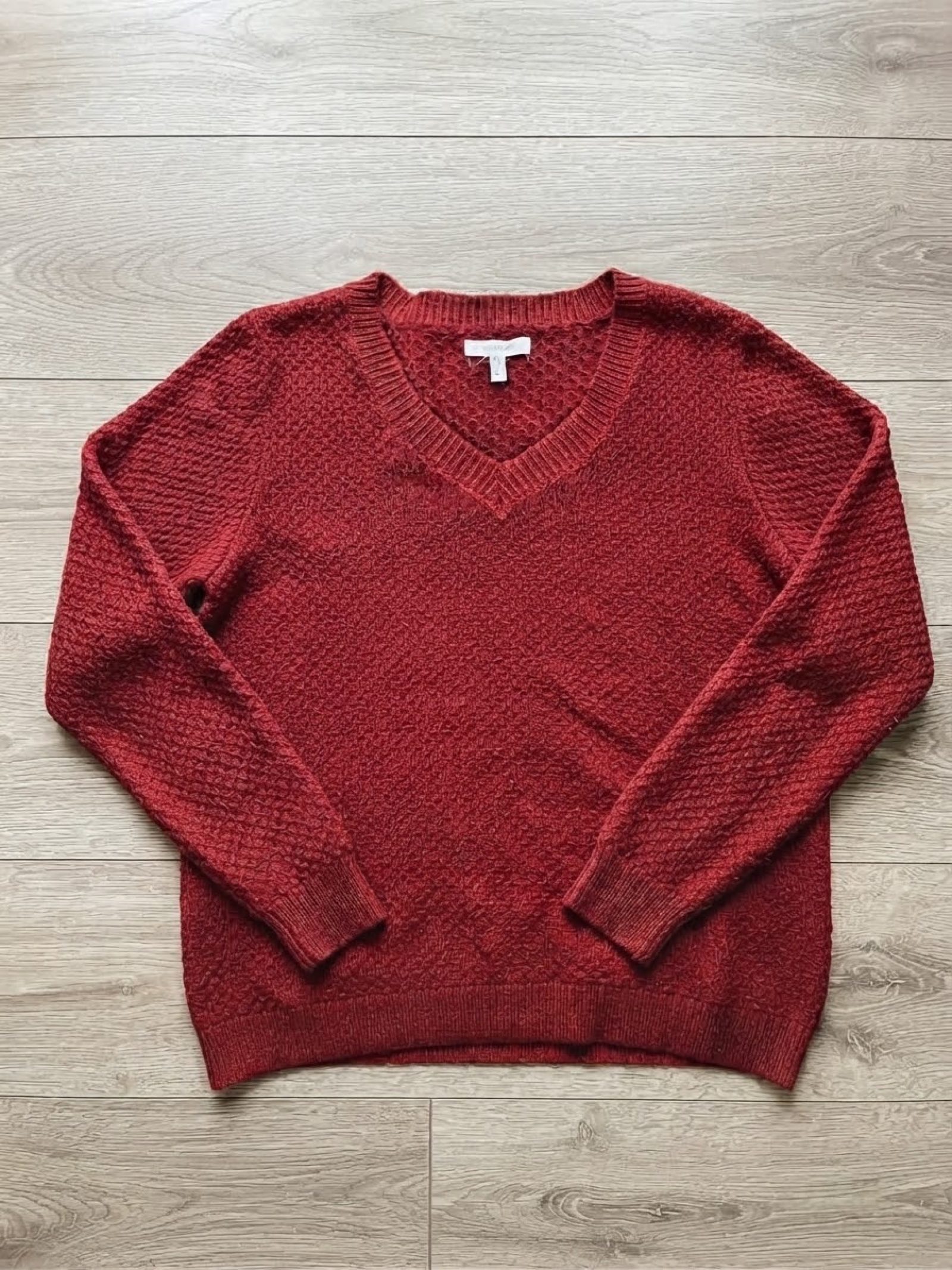 Maurices Women's Red V-Neck Sweater Large