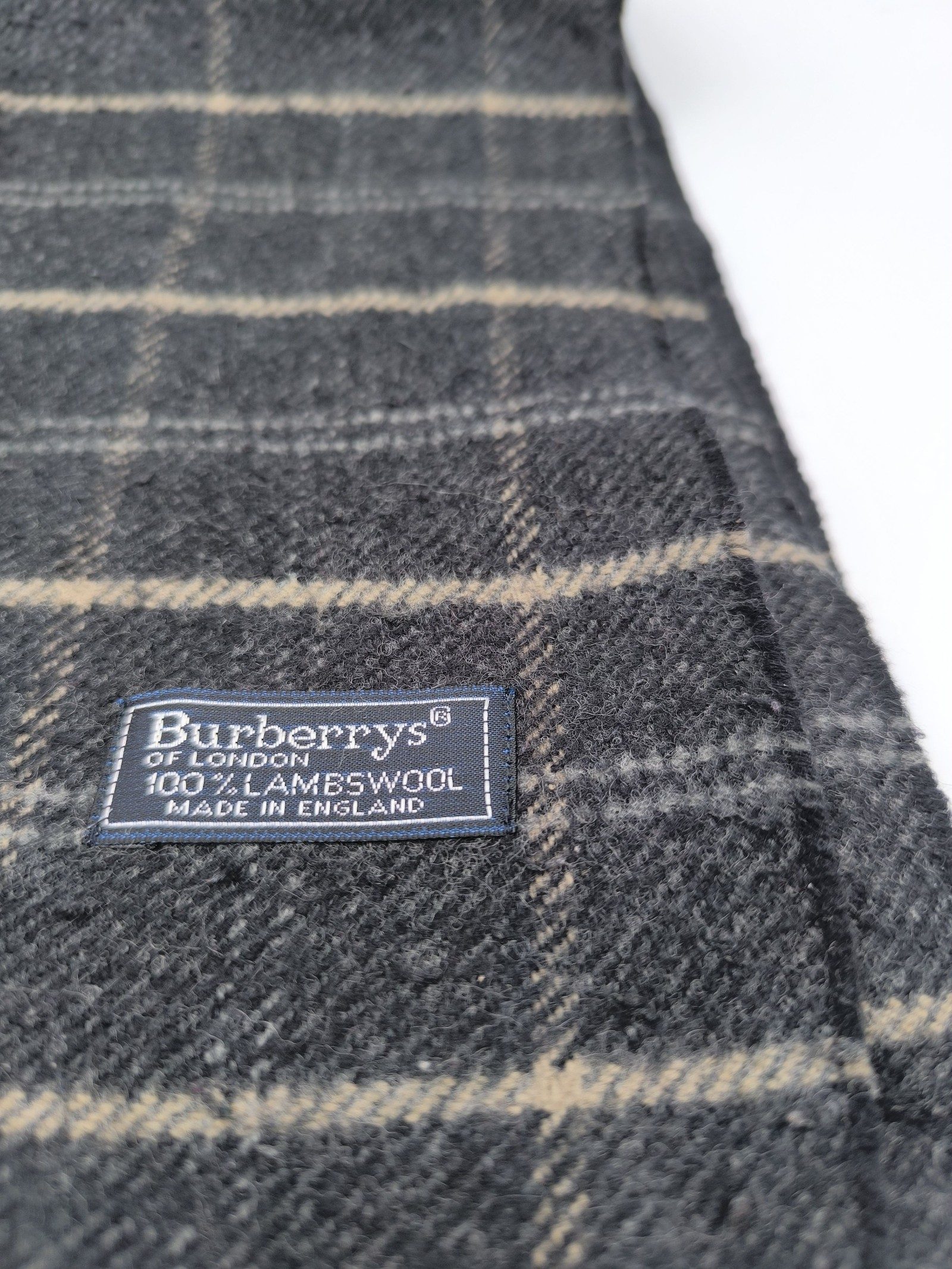 Burberry Black & Beige Lambswool Scarf Made in England image 2
