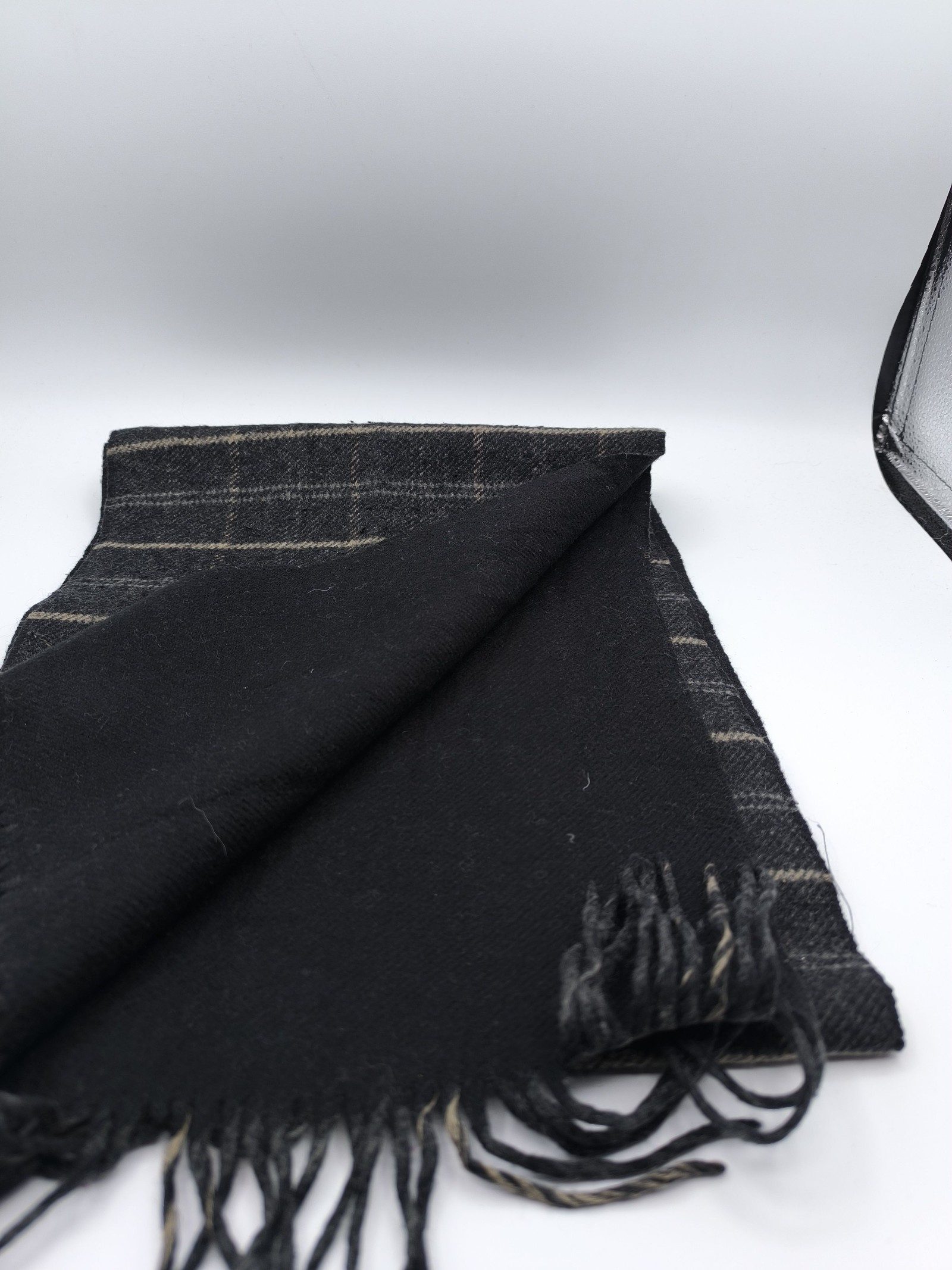 Burberry Black & Beige Lambswool Scarf Made in England image 3