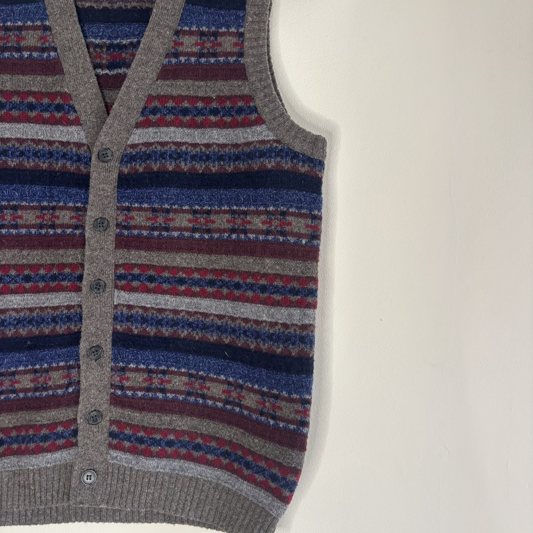 Viyella Multi-Colour Lambswool Blend Sleeveless Cardigan Small image 7