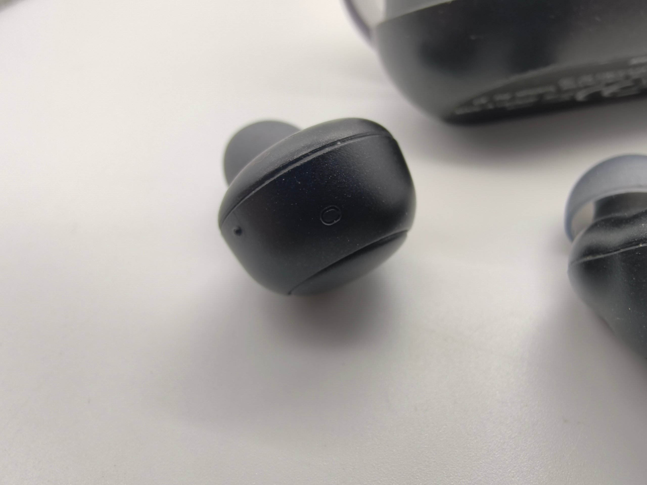 Sony Auricolari Wireless Neri con Custodia Ricarica