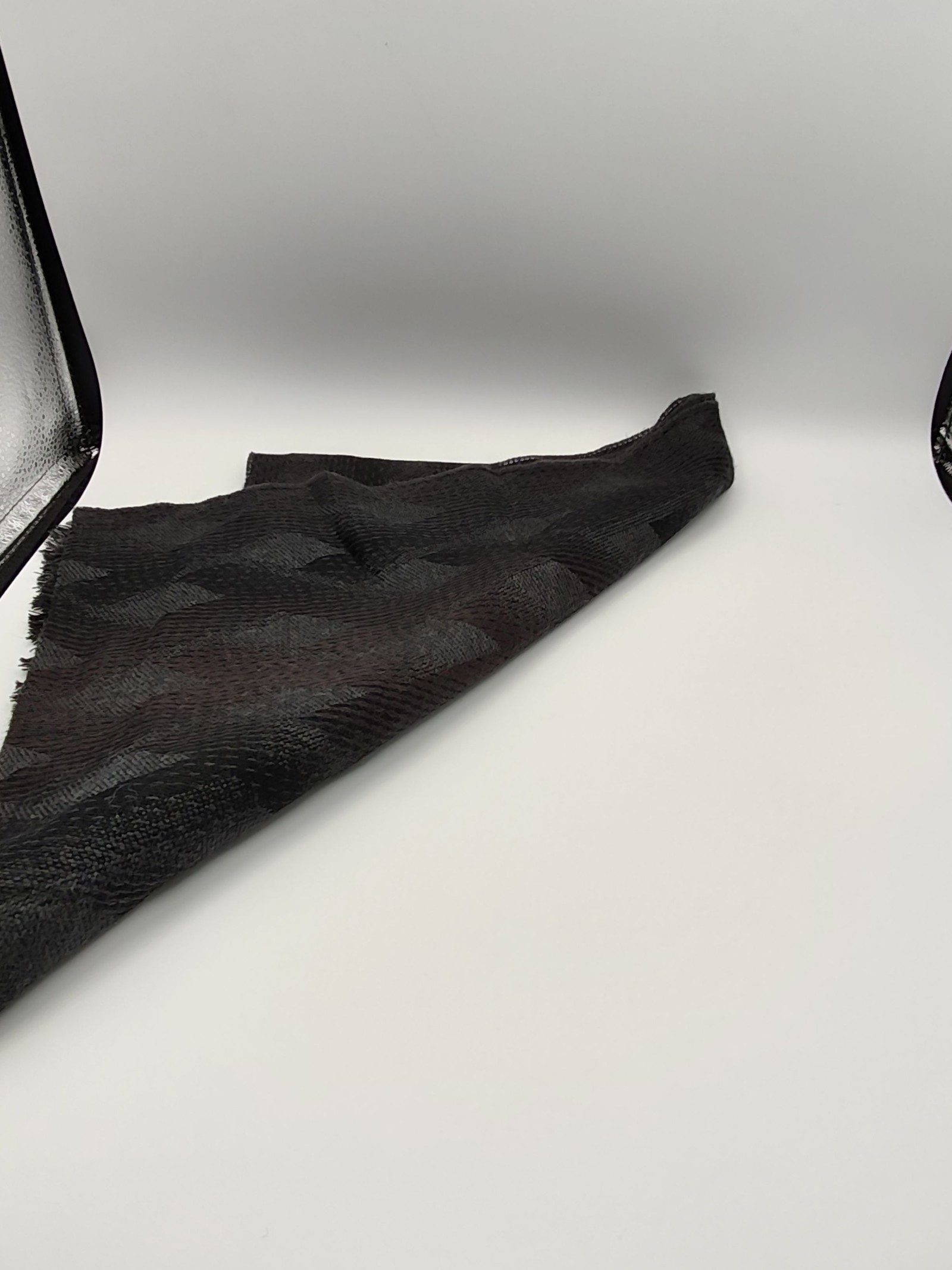DAKS Black & Grey Wool Scarf Unisex image 6