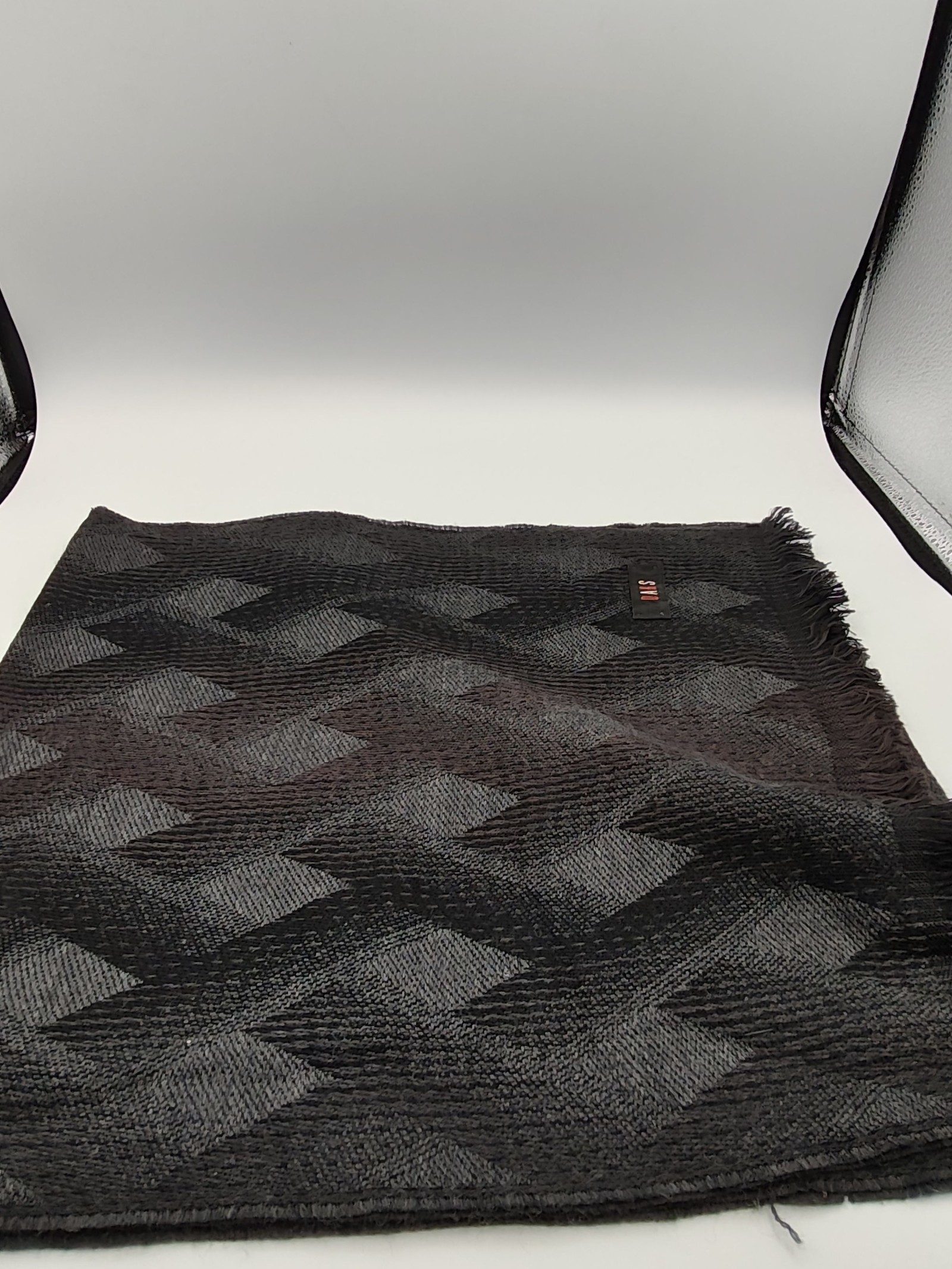 DAKS Black & Grey Wool Scarf Unisex image 7