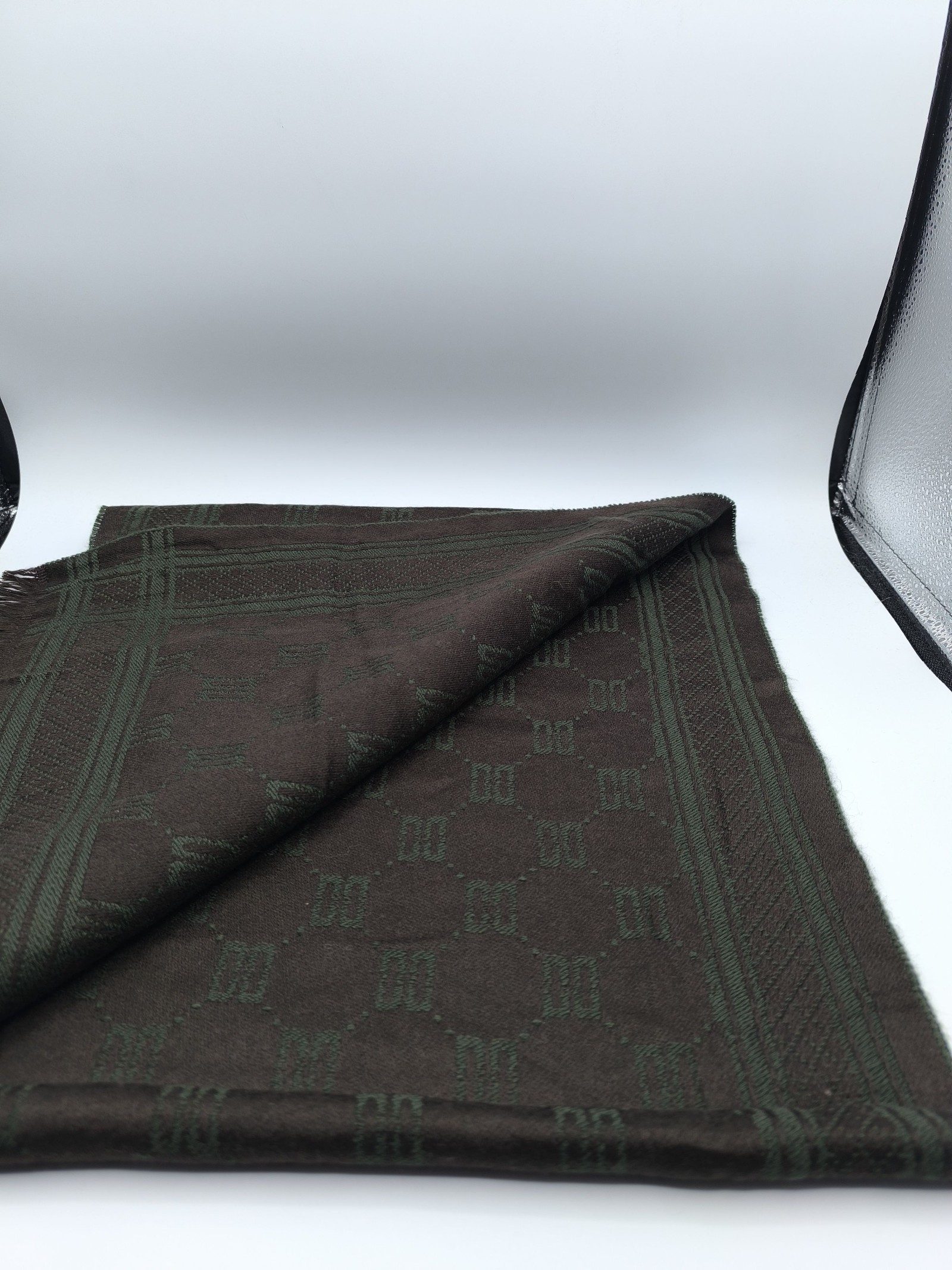 DAKS Brown & Green Merinos Virgin Wool & Polyacrylic Scarf image 5